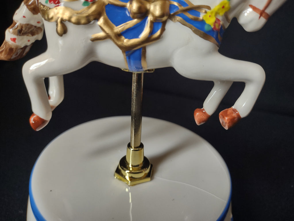 Mr Christmas Musical Carousel Horse "Merry Gentlemen" IMPERFECT (lot 1584)