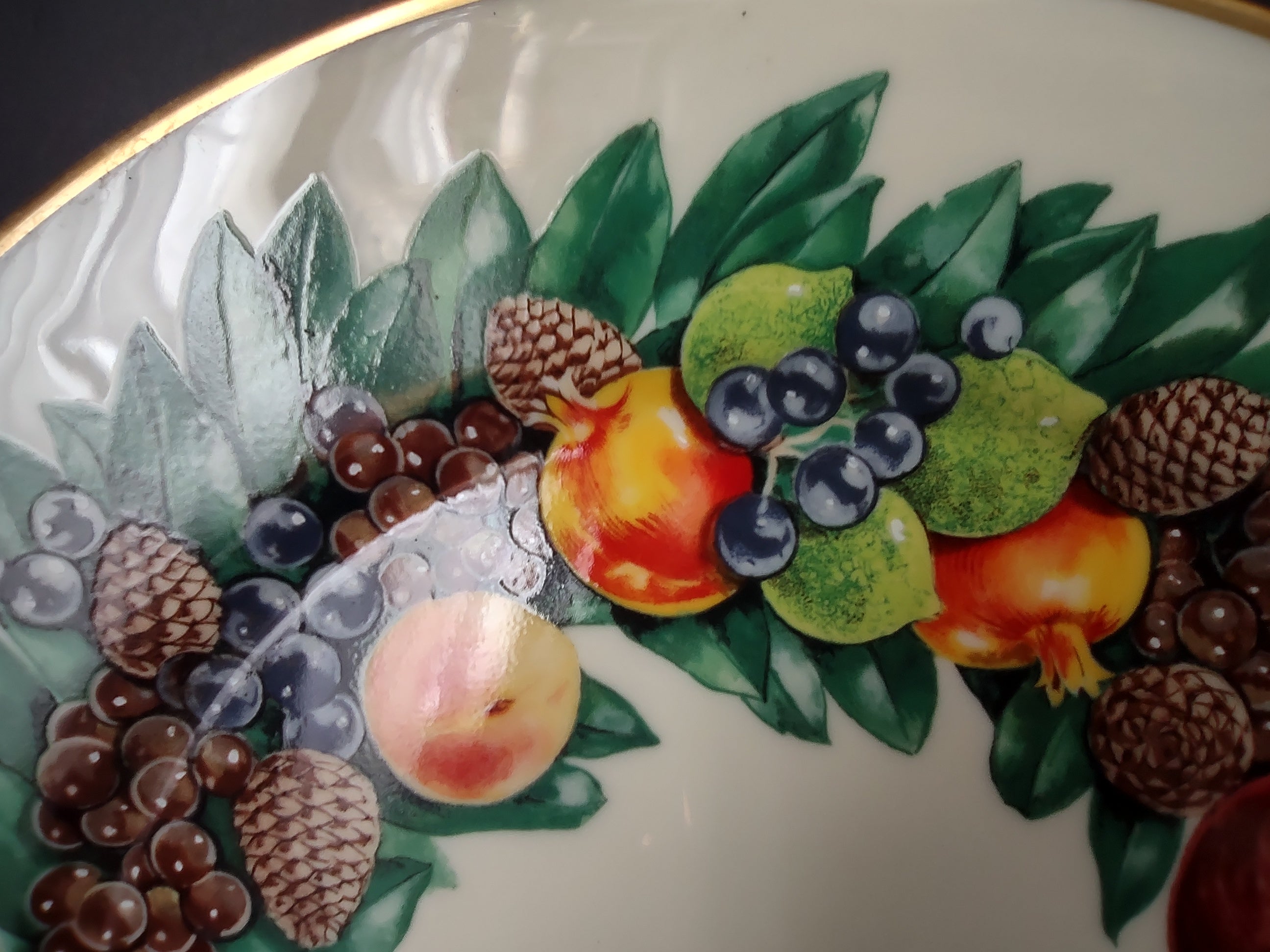 Lenox 1988 Delaware Colony Colonial Christmas Wreath Plate (lot 1136)