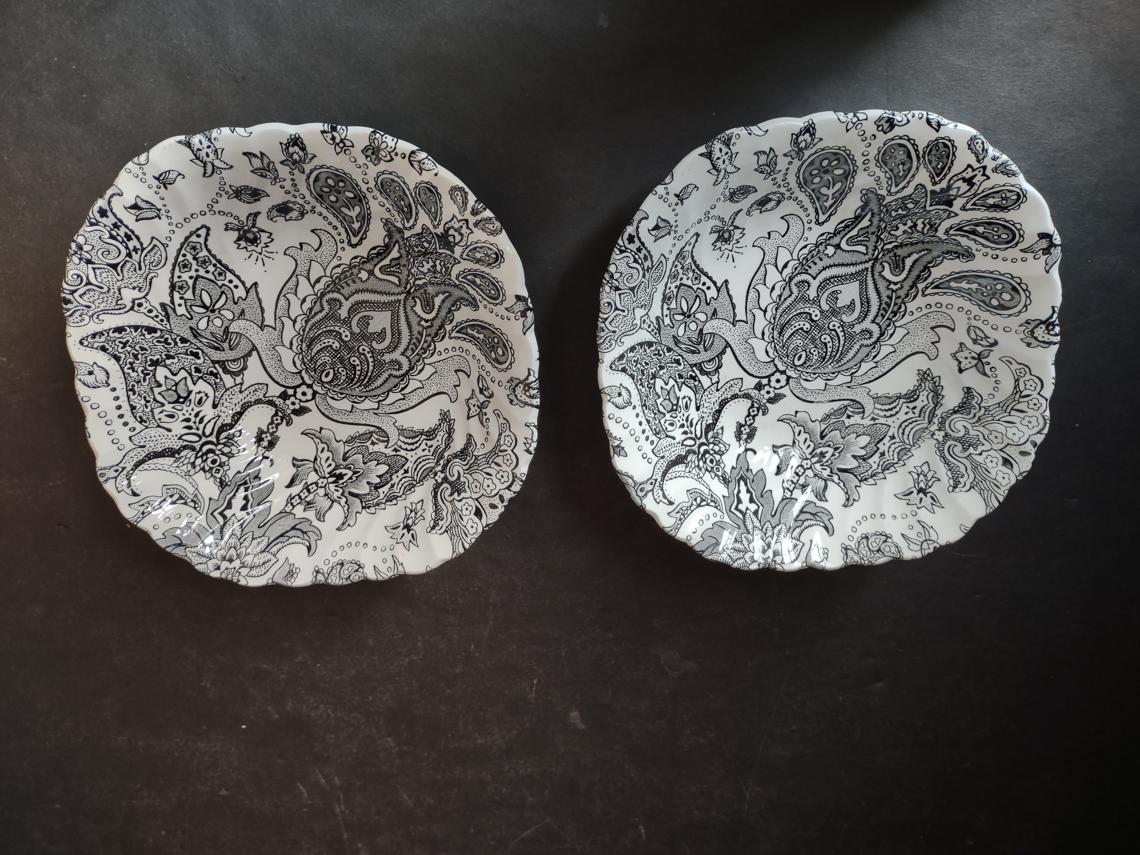 Vintage Johnson Brothers Black White Paisley Cereal Bowl x 2 Ironstone (lot 5593