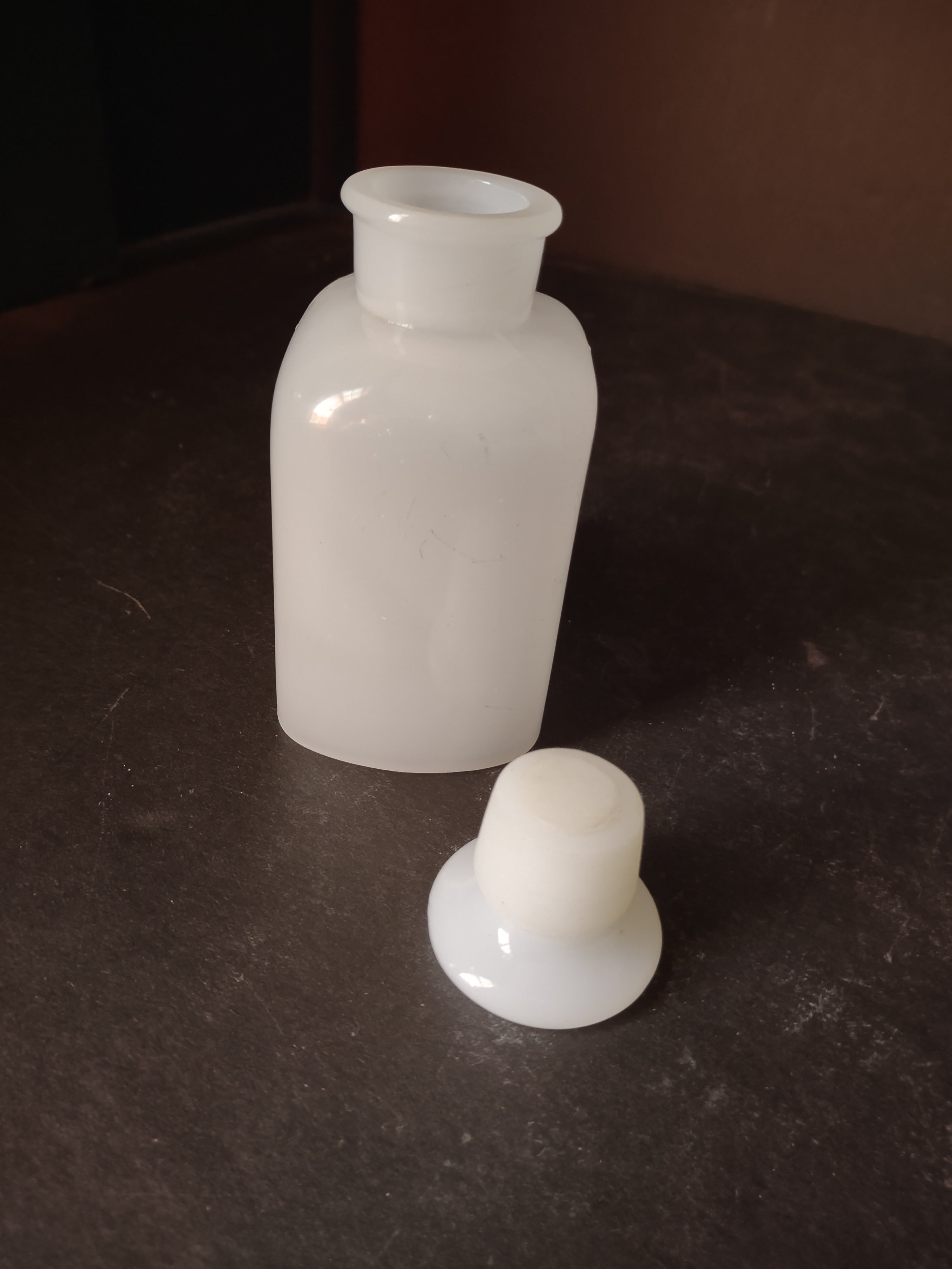 Vintage Milk Glass Apothecary Bottle with Stopper (lot 5202)