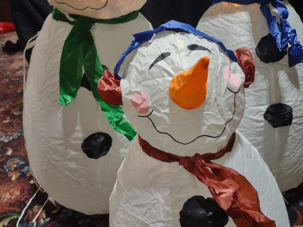 Vintage Christmas Snowman Family of 3 Inflatable NO Stakes 3 Ft (lot 3250j)