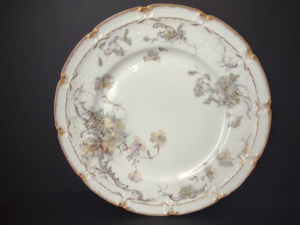 Haviland Limoges Raised Double Gold Trim Dinner Plate (lot 629)