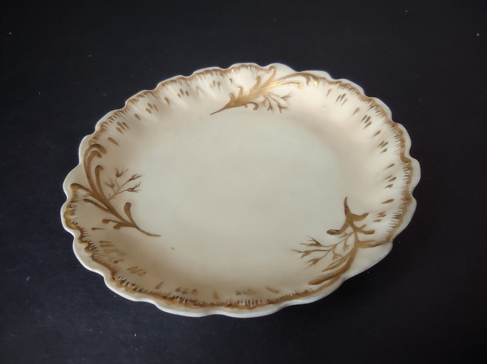 1892 - M. Redon Limoges Raised Edge Gold Trim Small Plate Bowl Cream (lot 696)