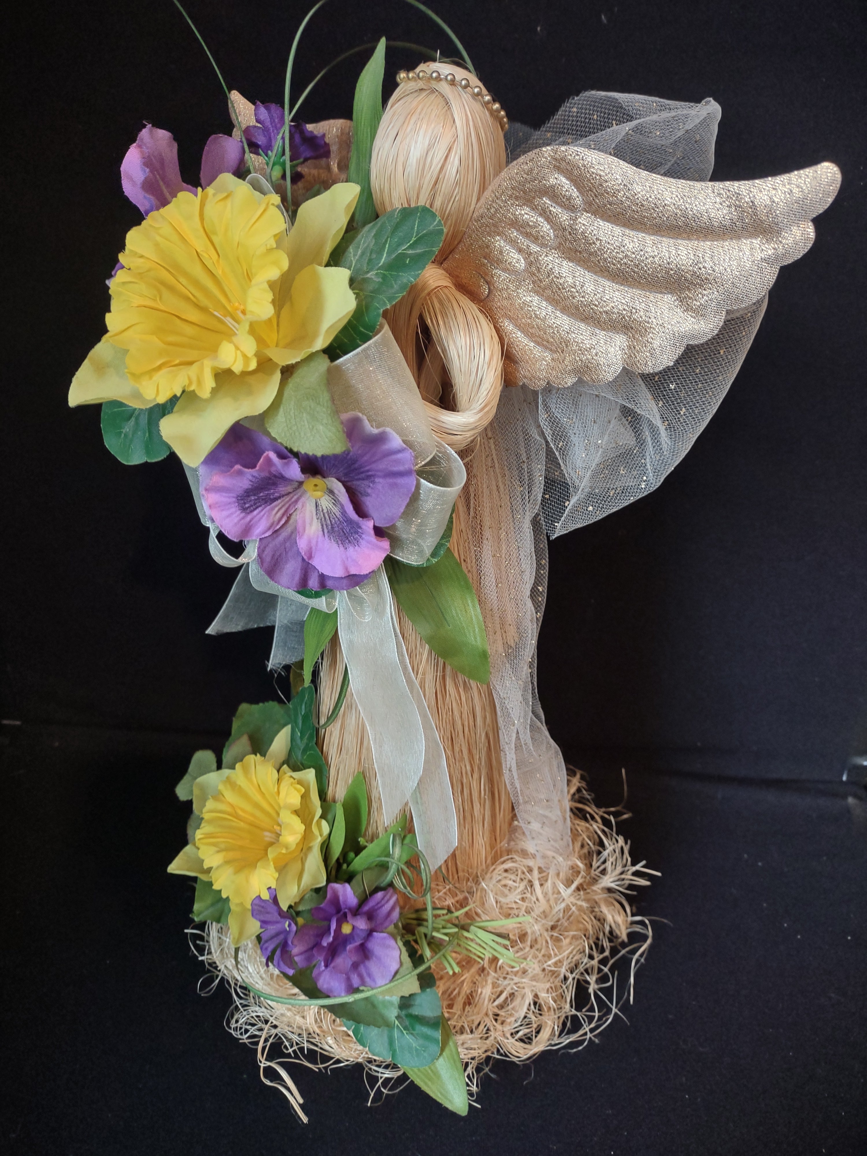 Straw Angel Spring Flowers Decoration (lot 2755c)