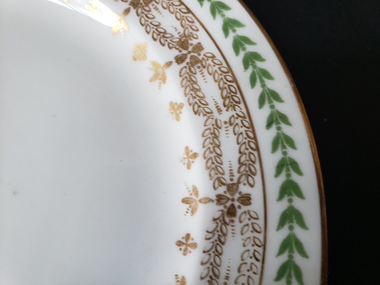 JP Limoges France Gold Trim Green Laurel 6-1/4" Bread/Butter Plate (588)