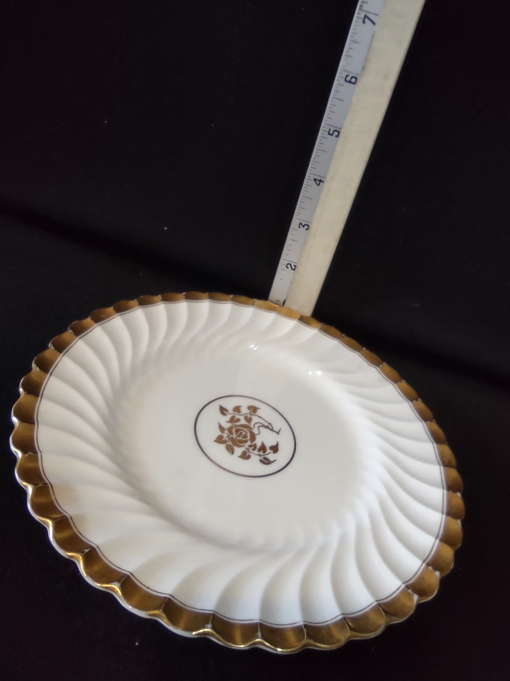 Vintage Minton Gold Rose Dessert Plate England Bone China Gold Trim (Lot 5428)