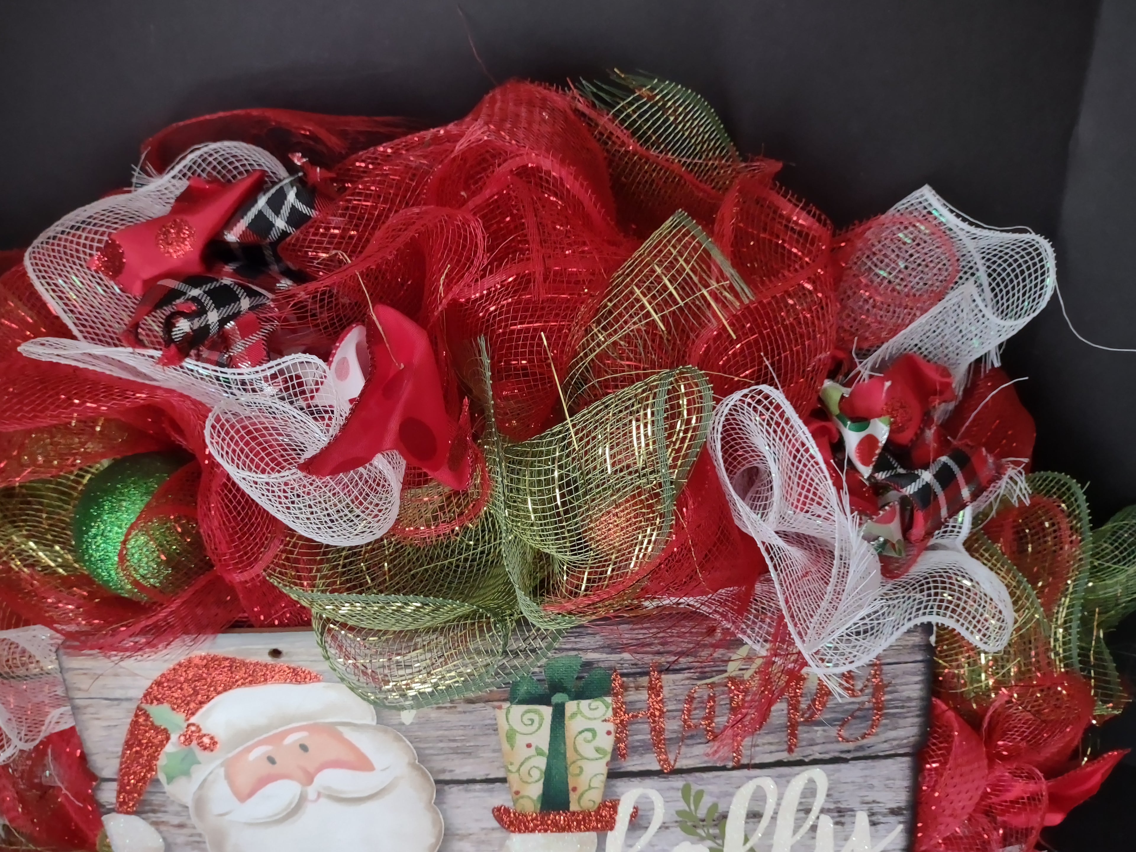 Christmas Happy Holly Days Mesh Ribbon Wreath Handmade 22" (lot 1399)