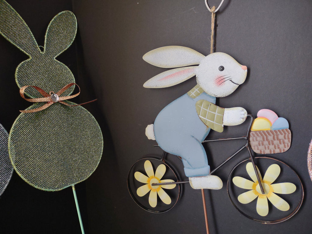 Easte Bunnie Yard Decor Bicycle Set of 4 (lot 1402)
