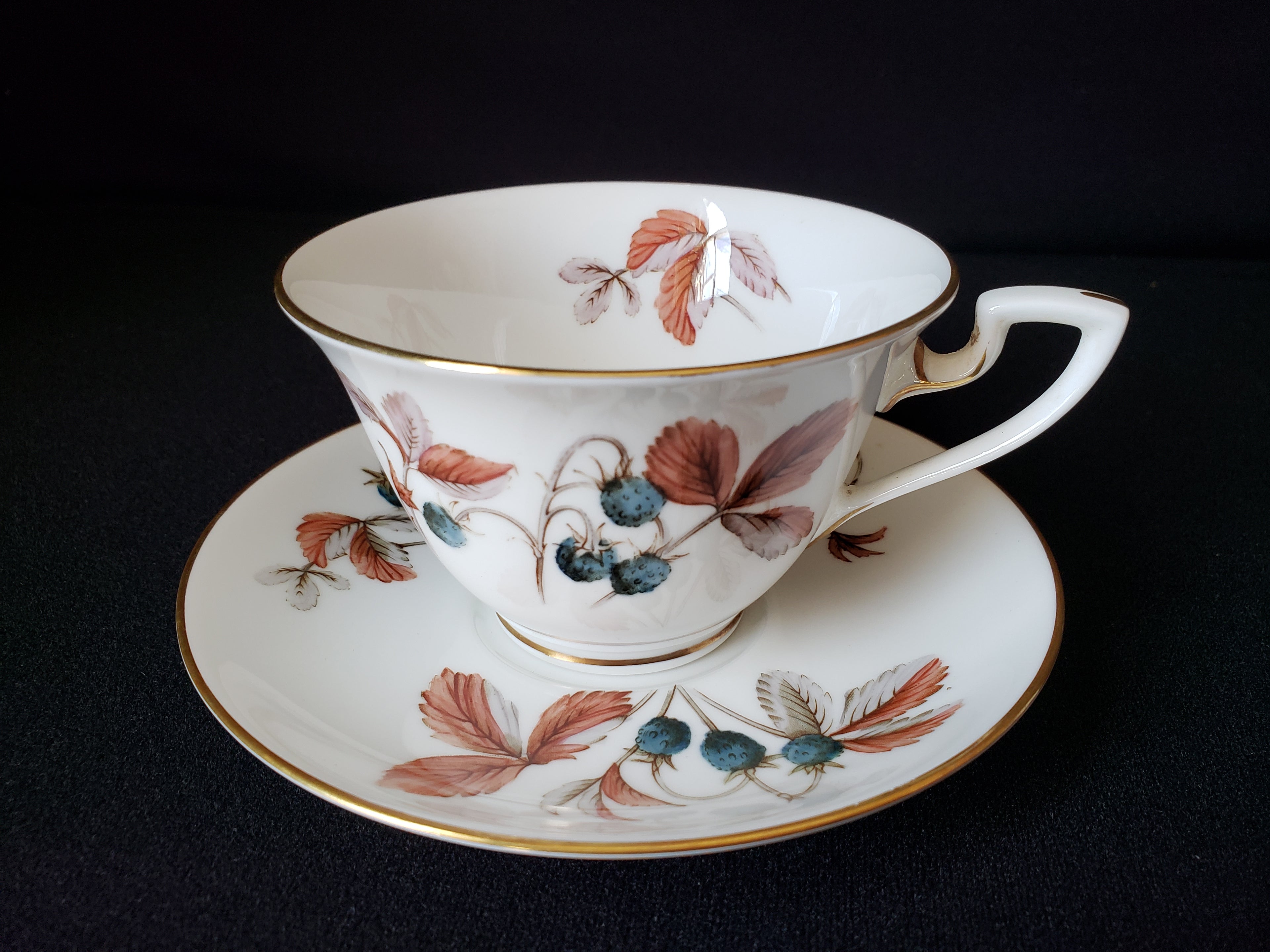 Vintage Royal Worcester Fraises Des Bois Tea Cup with Saucer (lot 2133)