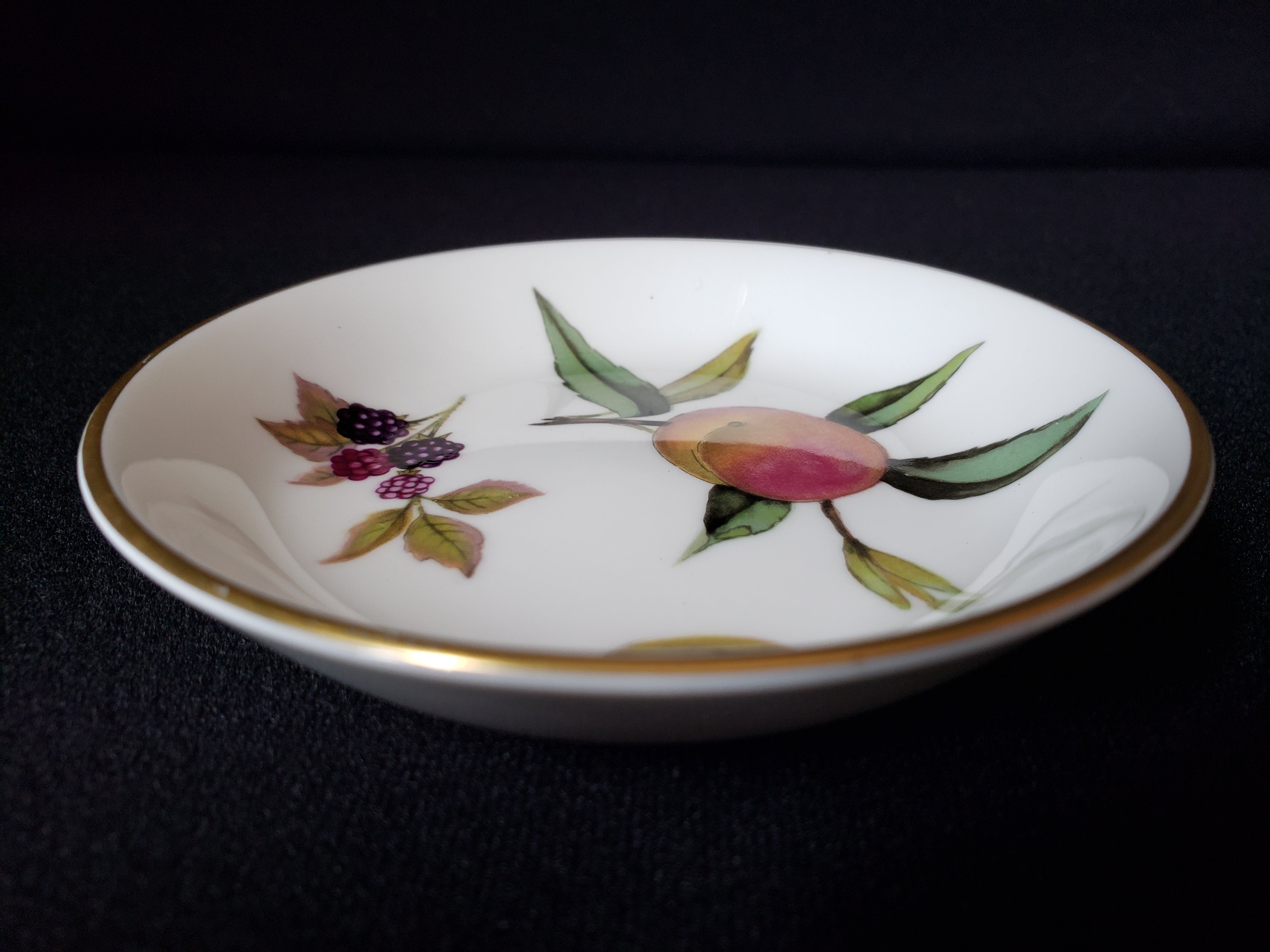 Vintage Royal Worcester Arden Small Coaster Dish 4" Gold Trim (lot 2080)