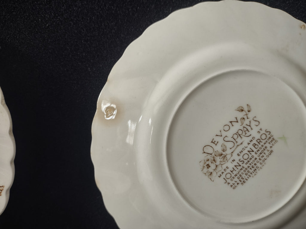 Vintage Johnson England Ironstone Devon Sprays Small 6-1/2" Plate x 4 (lot 5599)