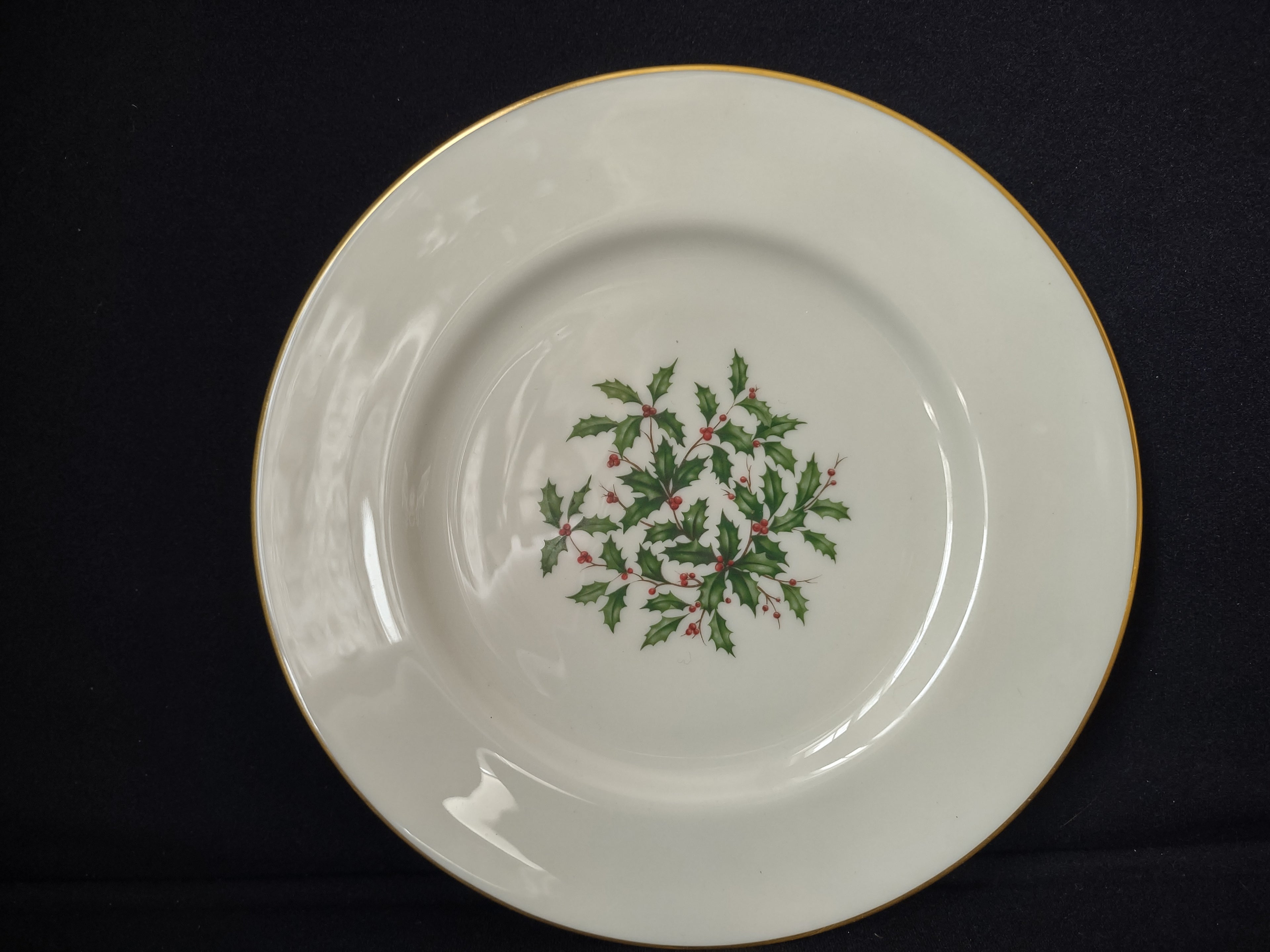 Vintage Lenox Special Holly Design Gold Trim Dinner Plate 10-1/2" (lot 1904)