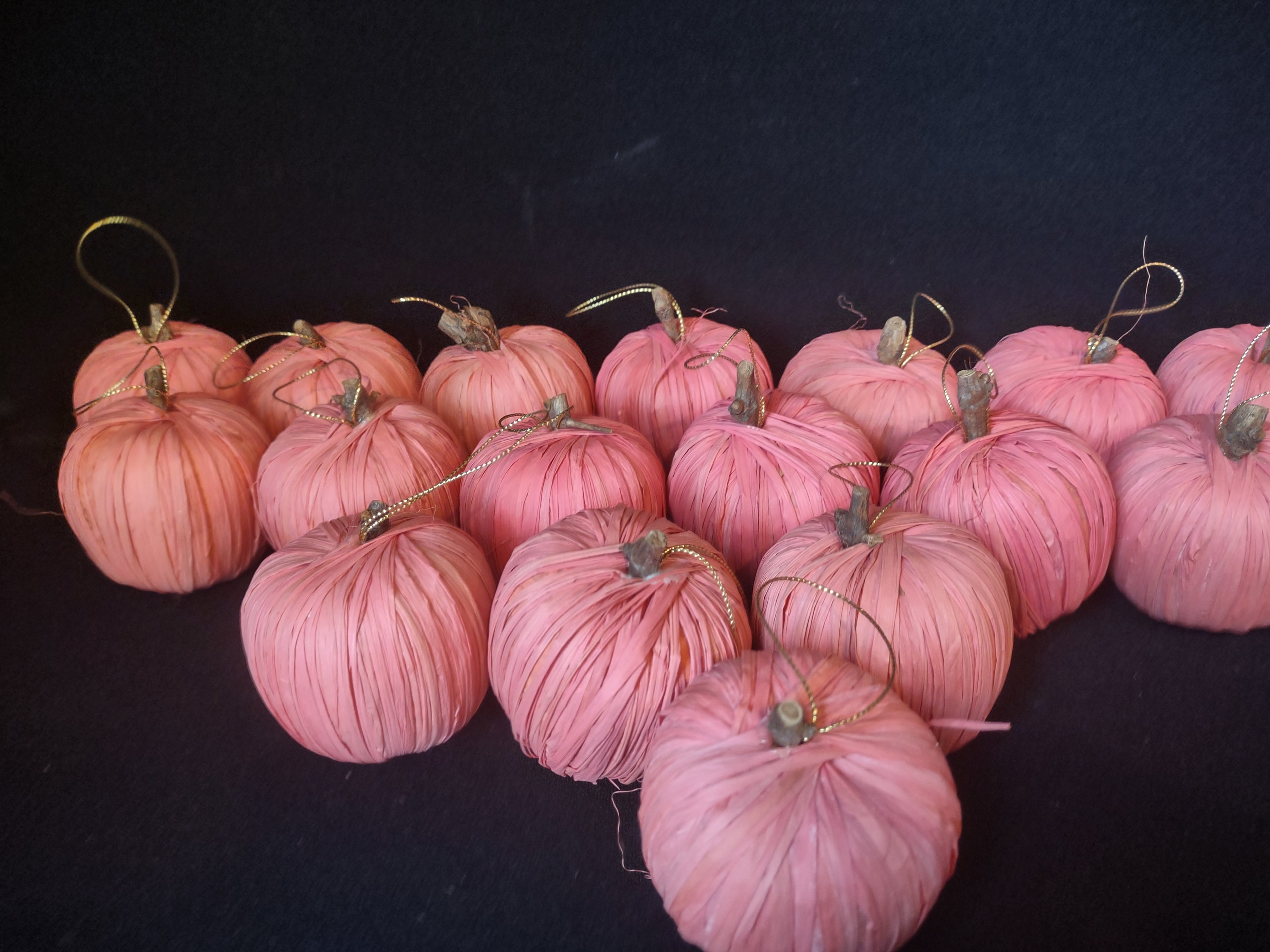 Lot of 17 Pink Twine Apple Christmas Ornament (lot 1687)