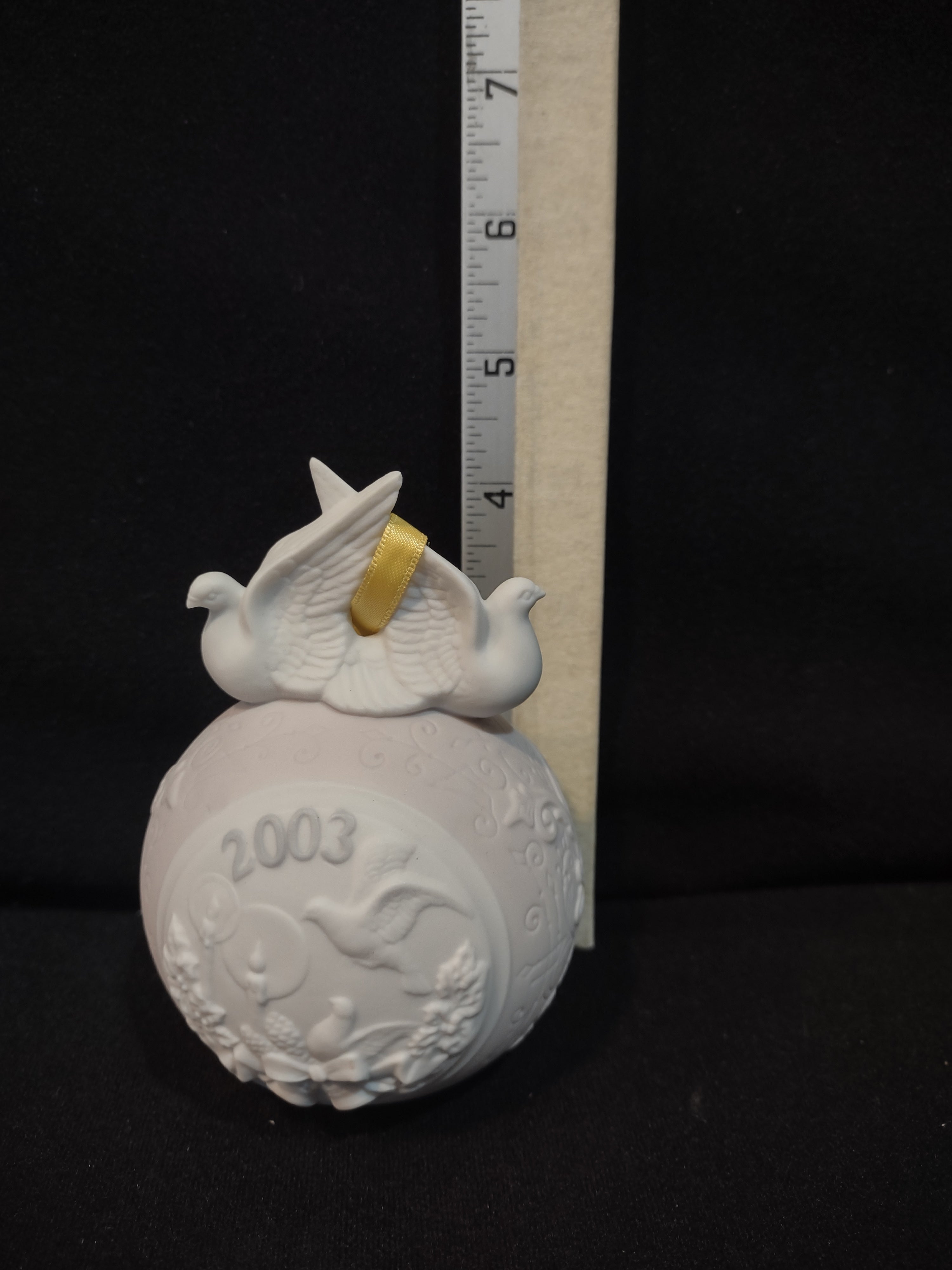 Vintage Christmas 2003 Collectible Lladro Turtle Doves Candle Ornament (Lot 4097