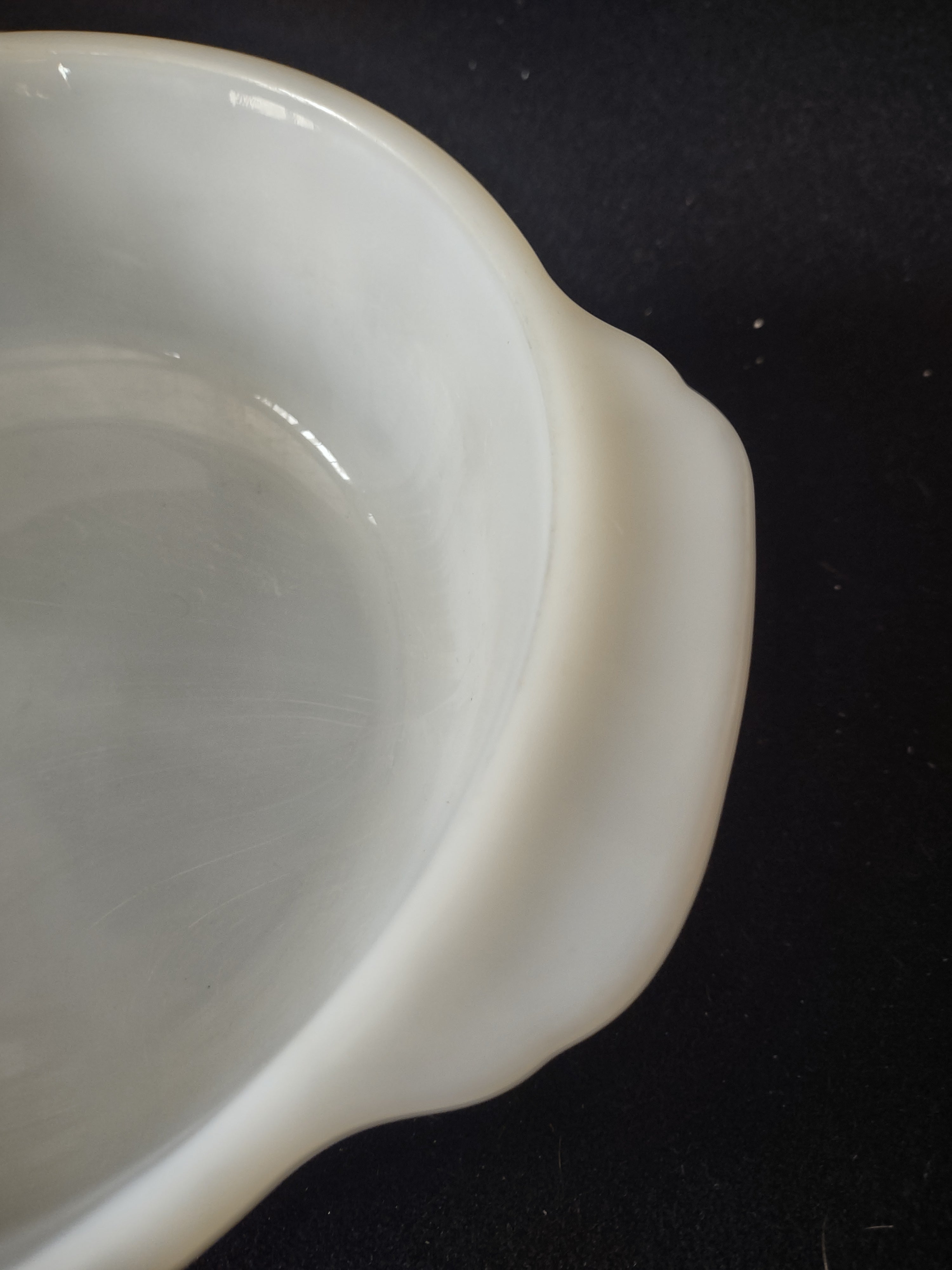 Vintage Fire King 2 Qt Casserole Meadow Green Gay Fad Leaf IMPERFECT (Lot 5134)