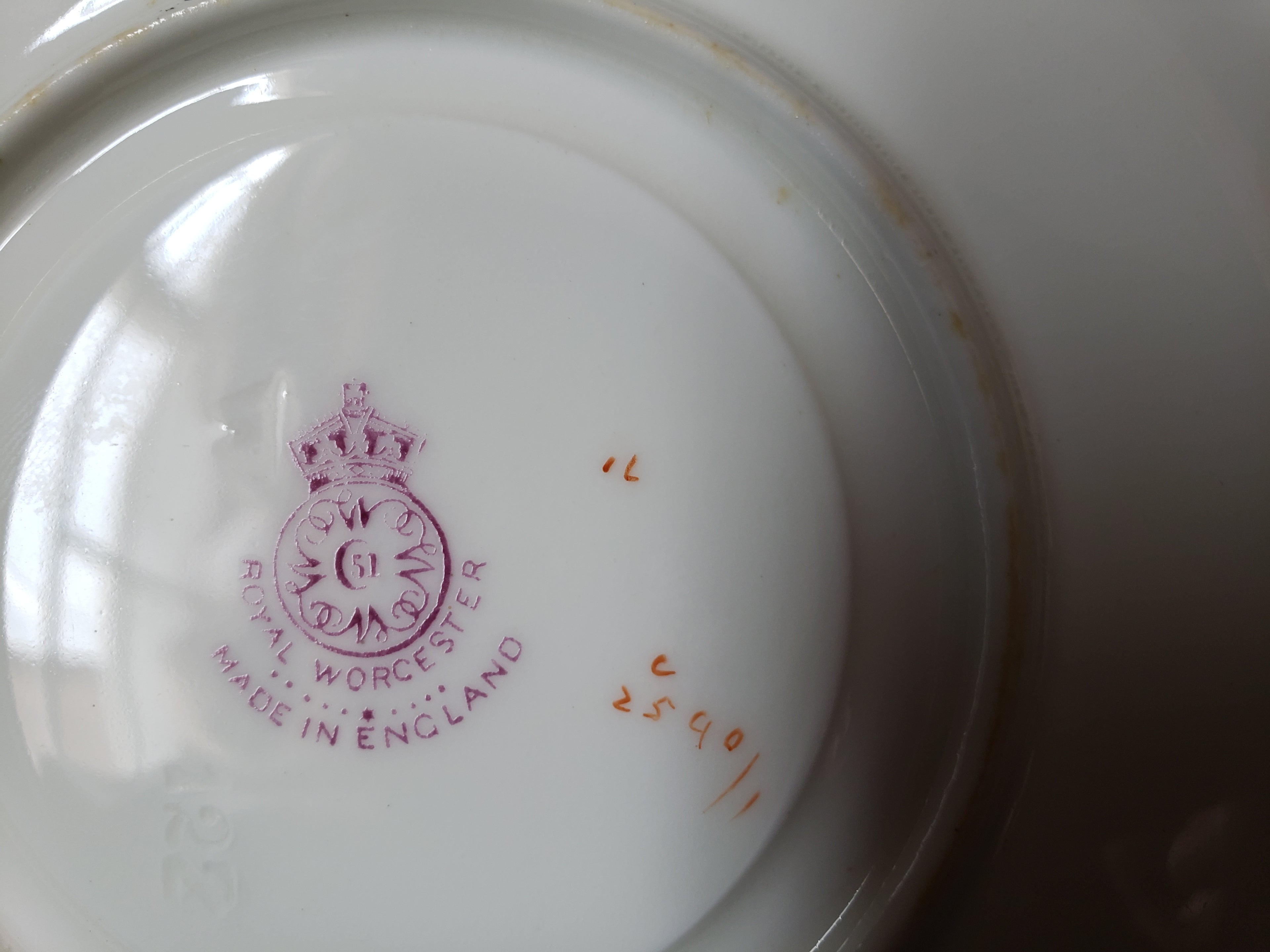 Vintage Royal Worcester Doncaster Saucer ONLY (lot 2078)