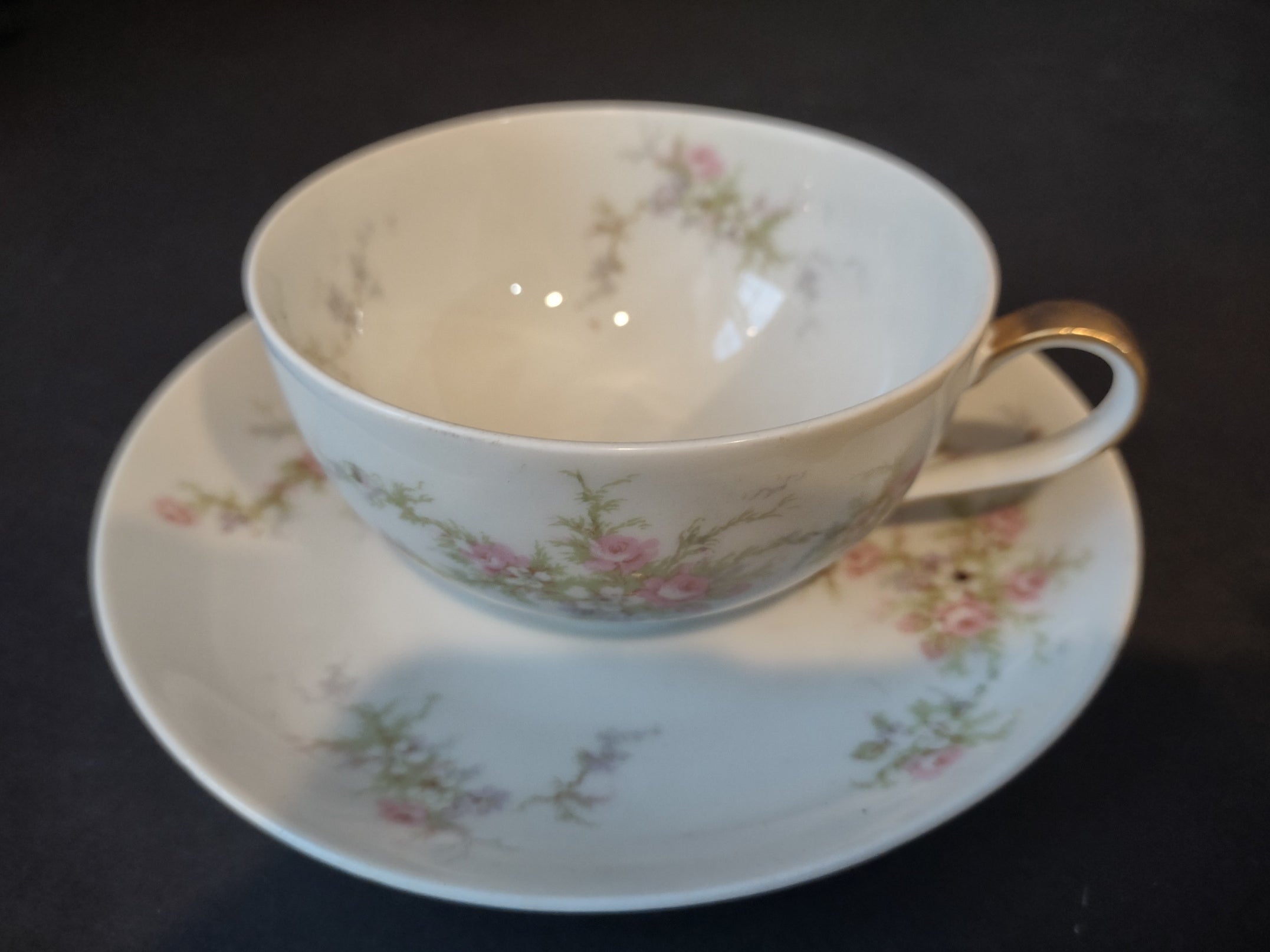 Haviland Limoges Large Tea Cup & Saucer Rose White Purple Flower Moss (lot 902)