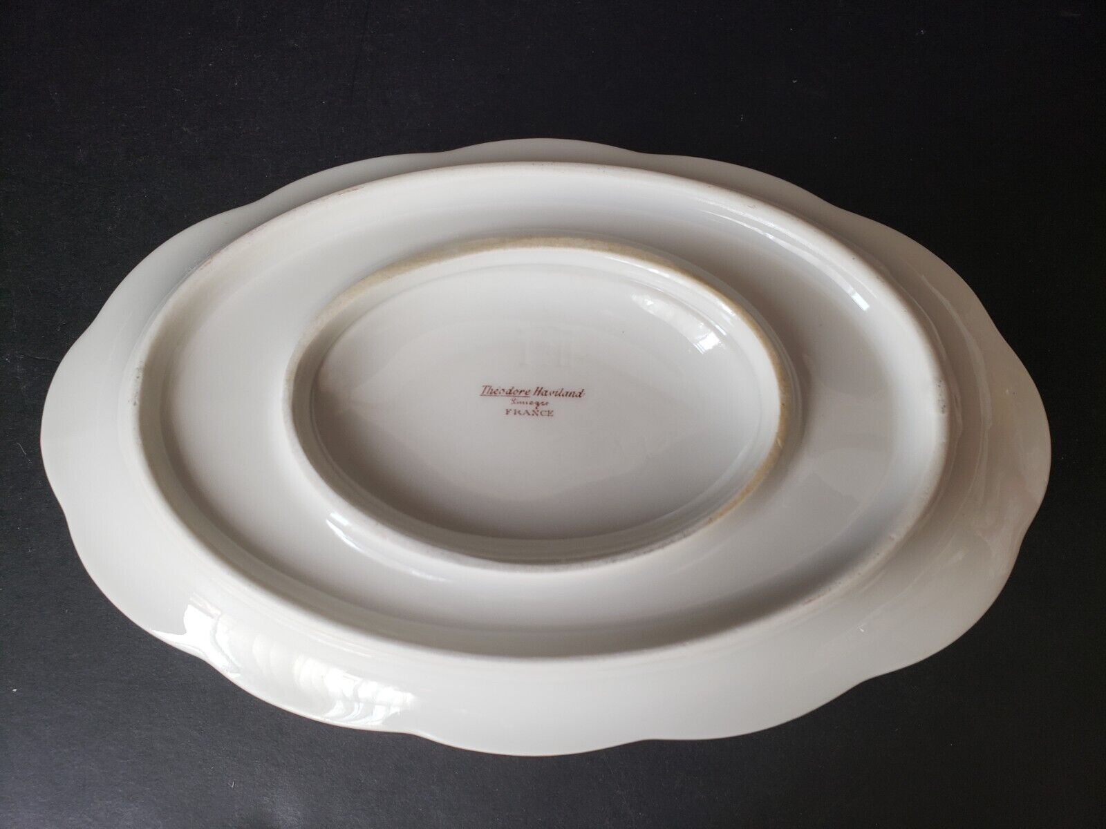 Haviland Limoges France Gold Trim Gravy Bowl Flower Design (lot 596)