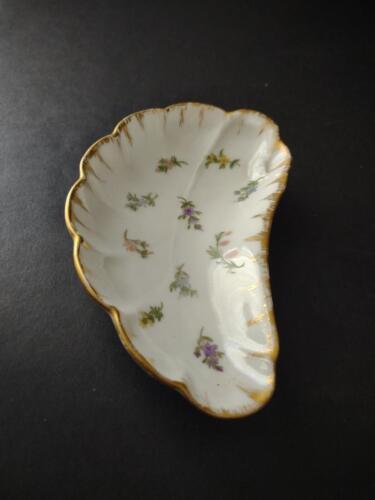 Vintage Haviland Limoges Bone Dish Flower Gold Trim (lot 785)
