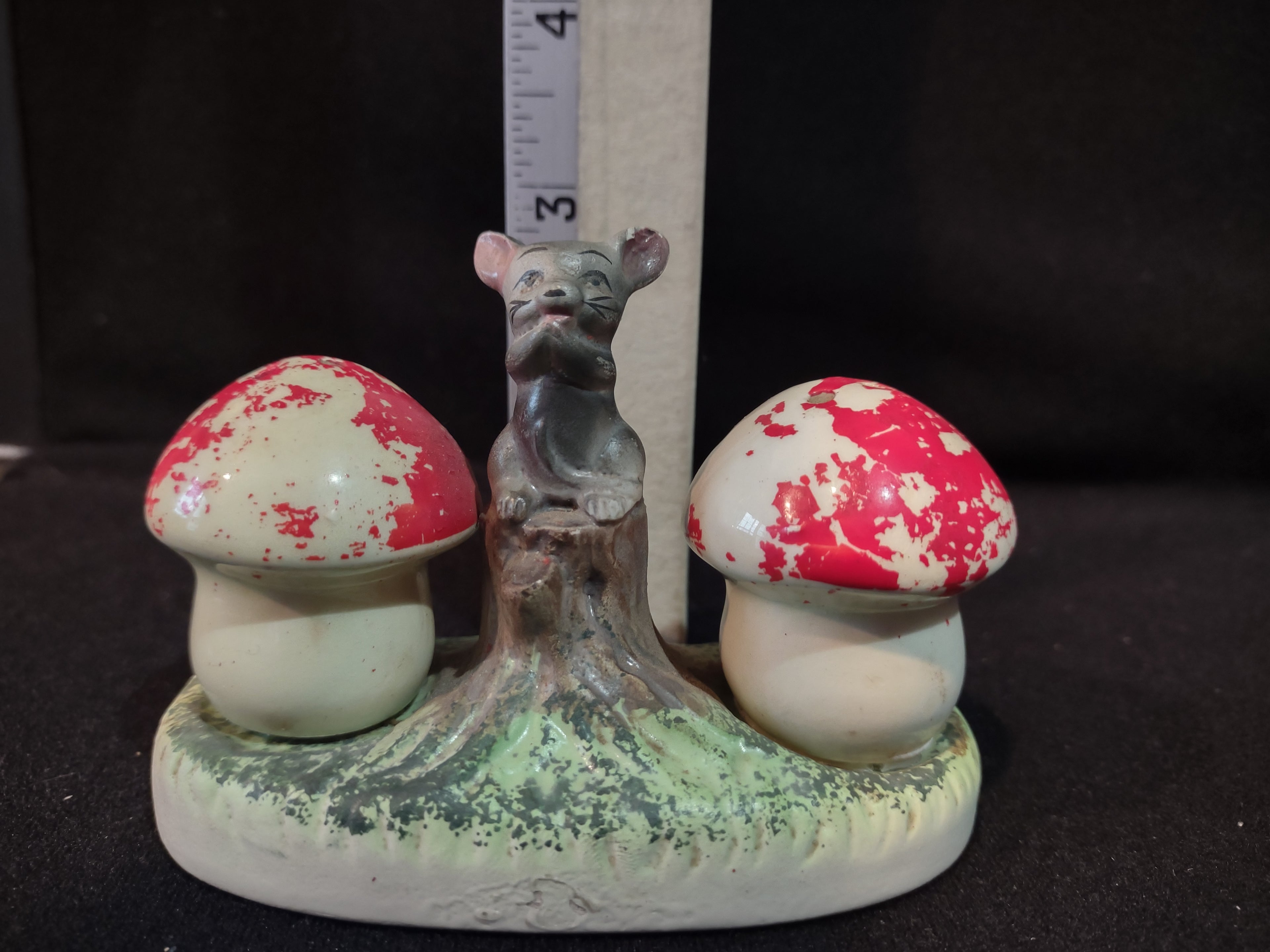 Vintage Ceramic Salt and Pepper Shaker Mouse Mice Mushrooms IMPERFECT (lot 5372)