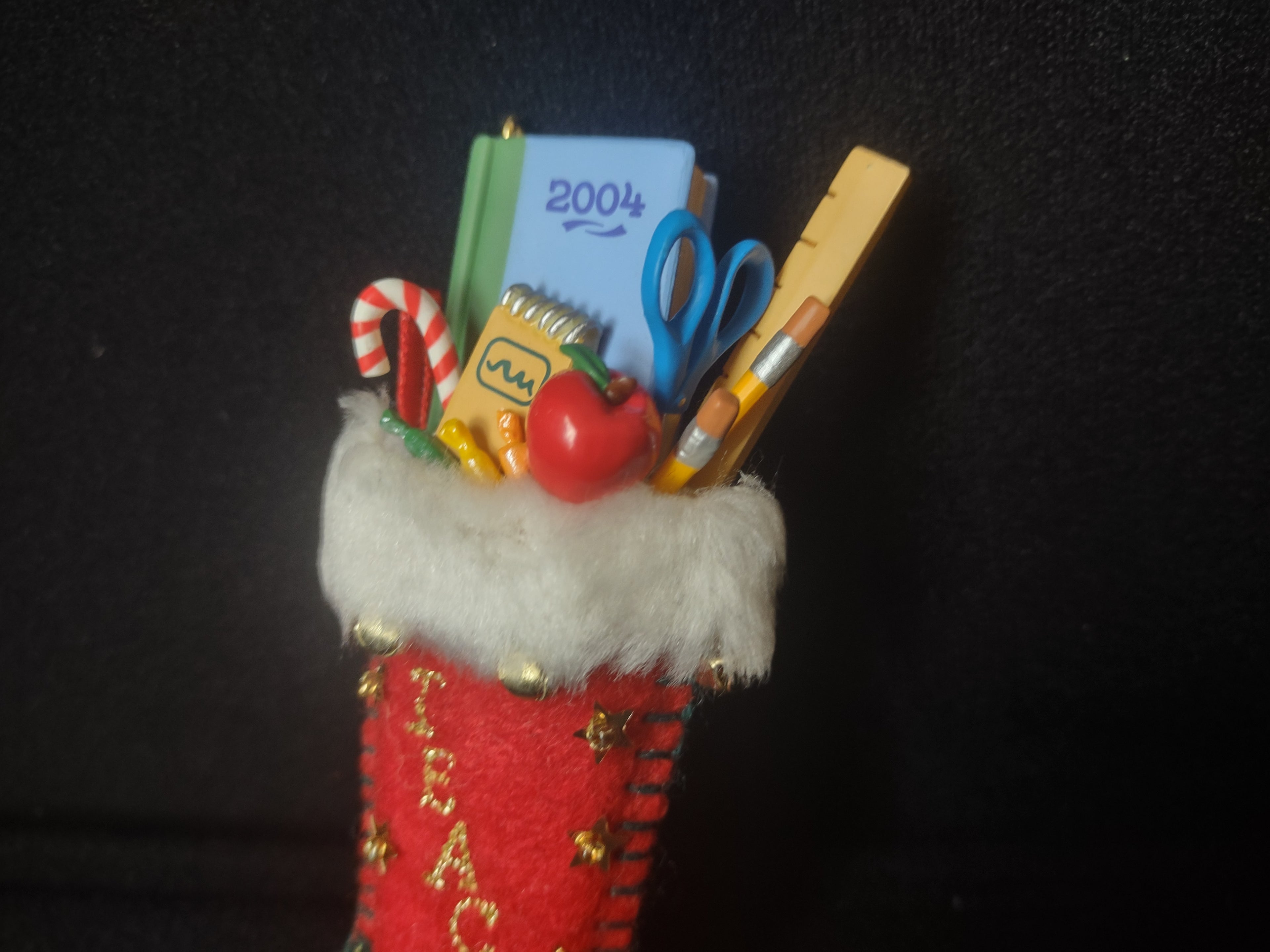 Hallmark Keepsake Christmas Tree Ornament 2004 Teacher (lot 1692)