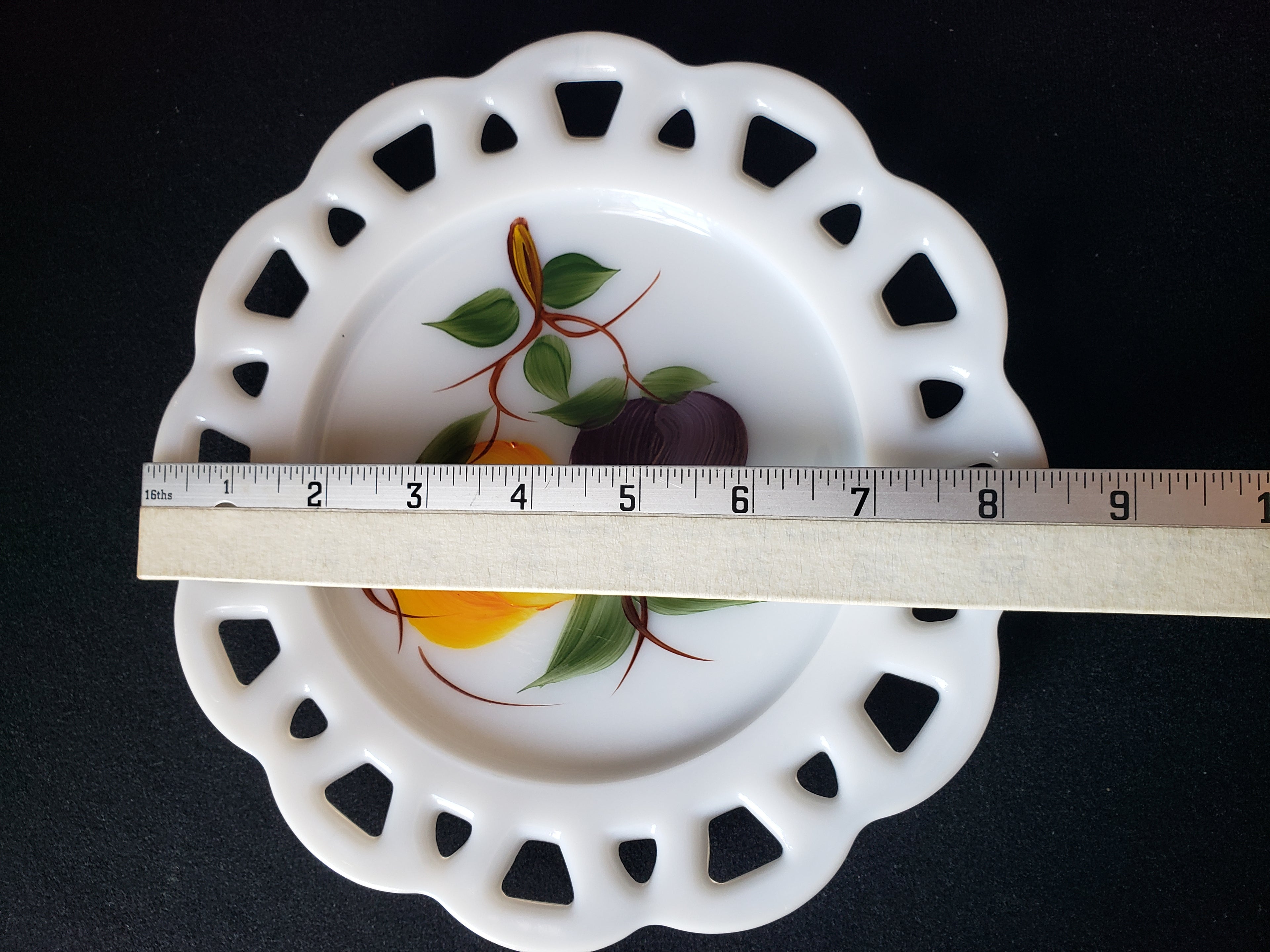 Vintage Westmoreland Peach Plum Motif Milk Glass Wall Plate (lot 2188)