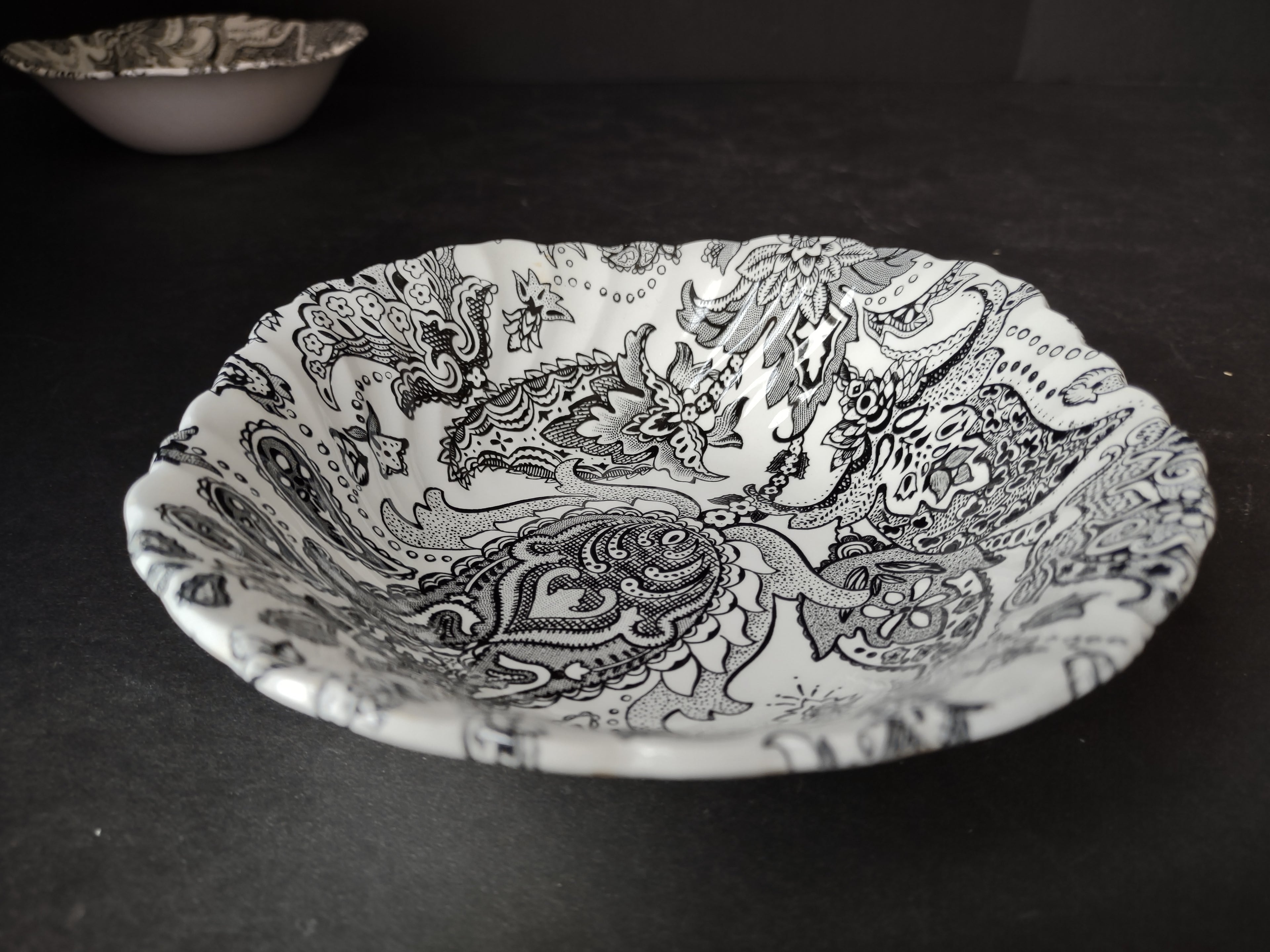 Vintage Johnson Brothers Black White Paisley Cereal Bowl x 2 Ironstone (lot 5593