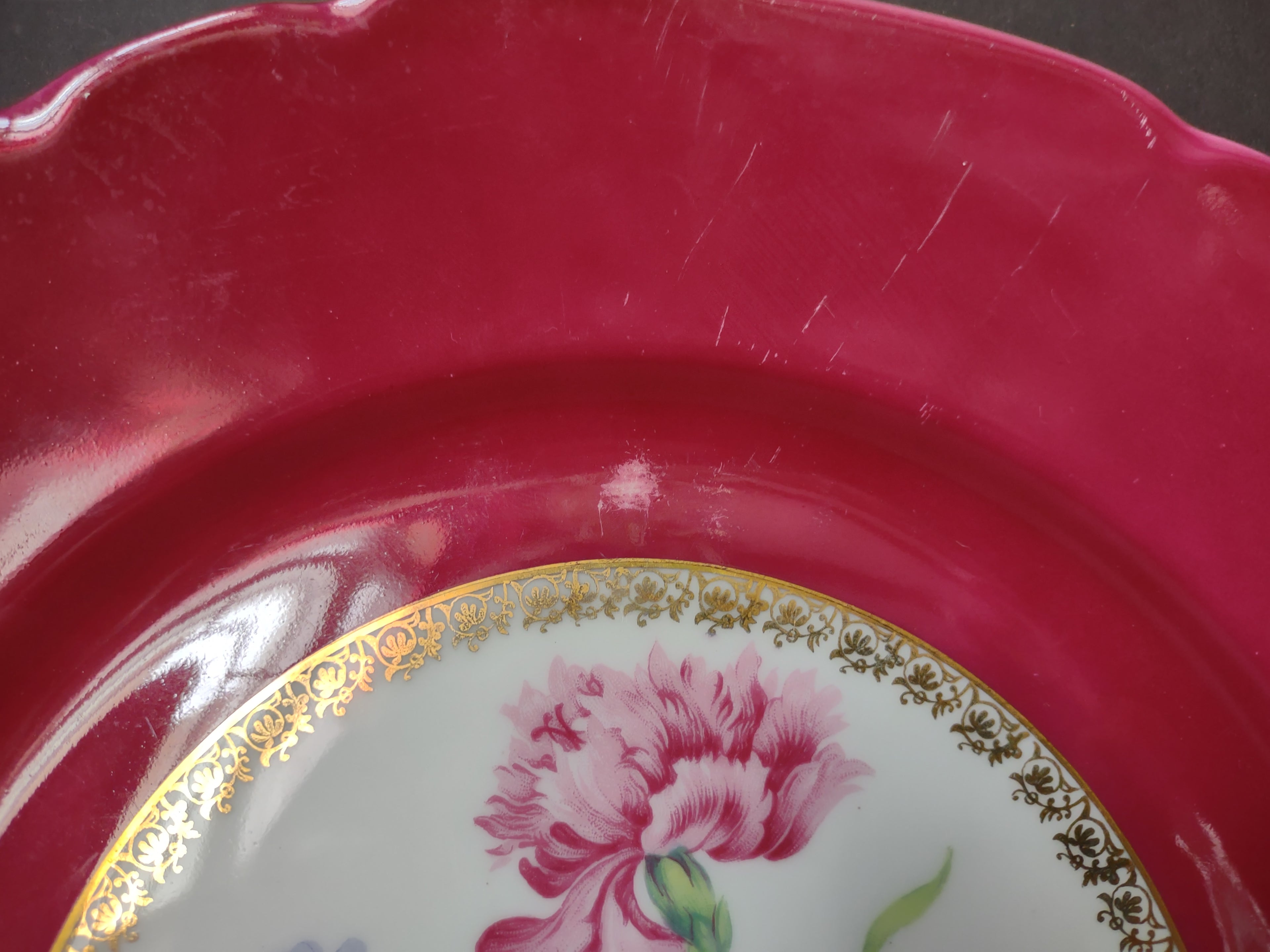 Vintage Czechoslovakia Victoria Maroon Red Dinner Plate Carnation (lot 5646)