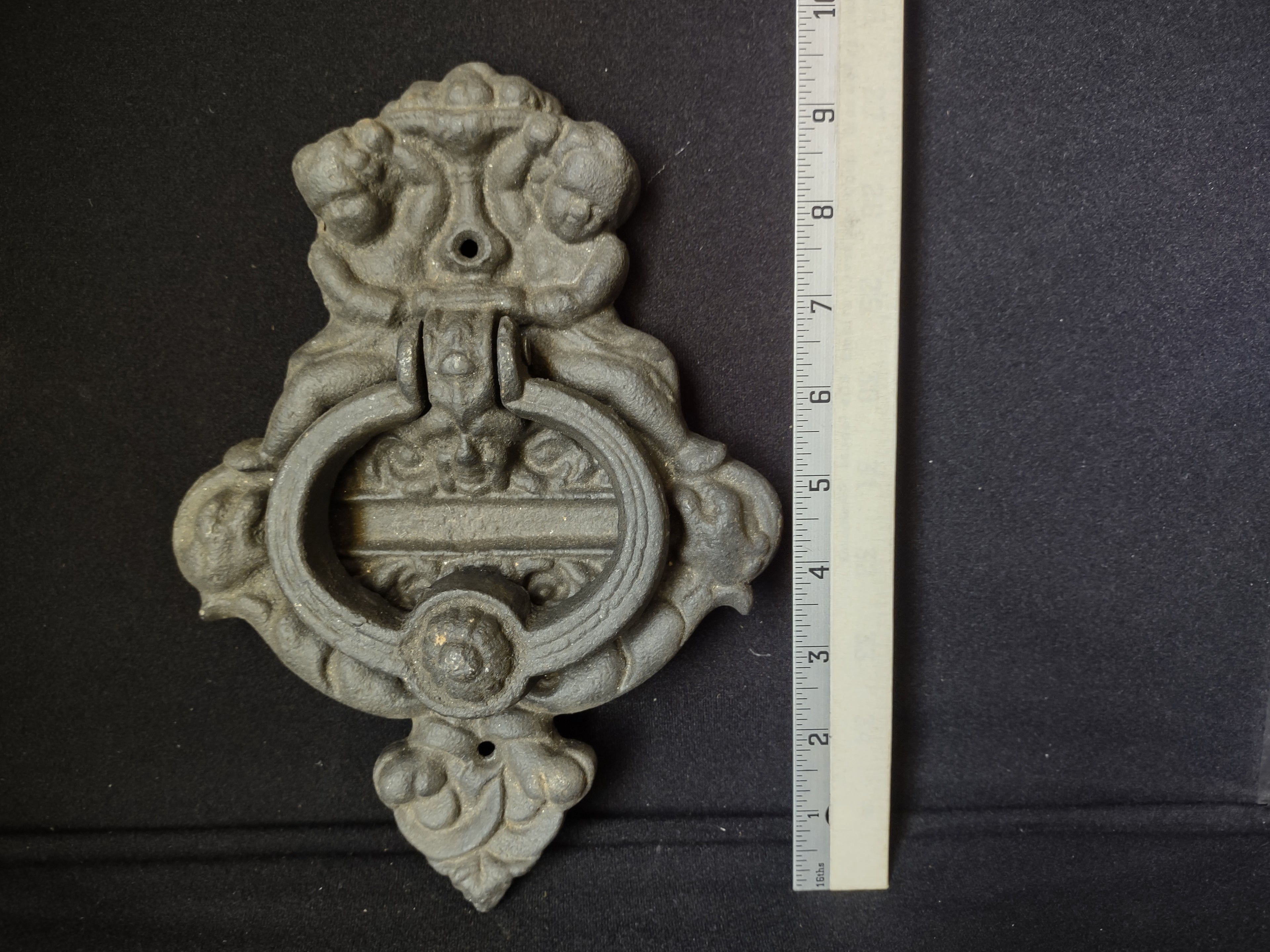 Cast Iron Door Knocker Black 10" x 7" (lot 1628)