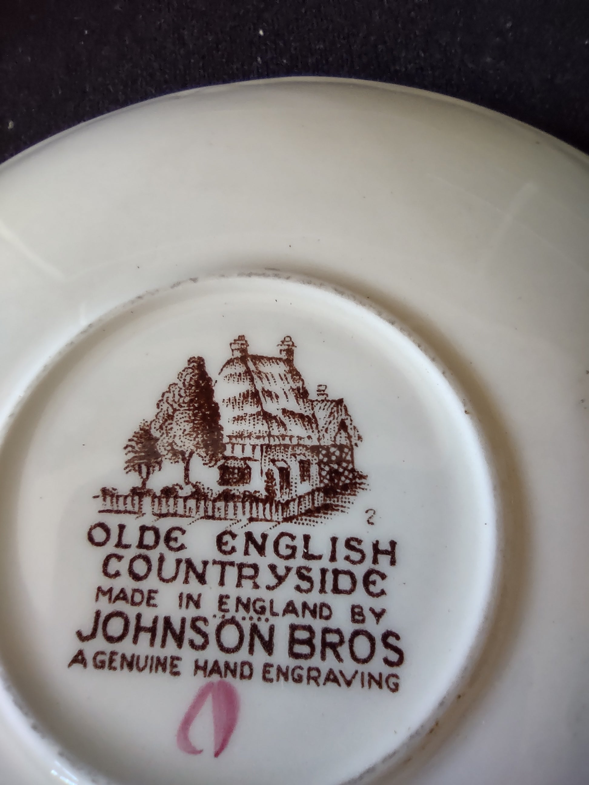Vintage Johnson Bros Teacup Saucer Ironstone Olde English Countryside (Lot 5536)