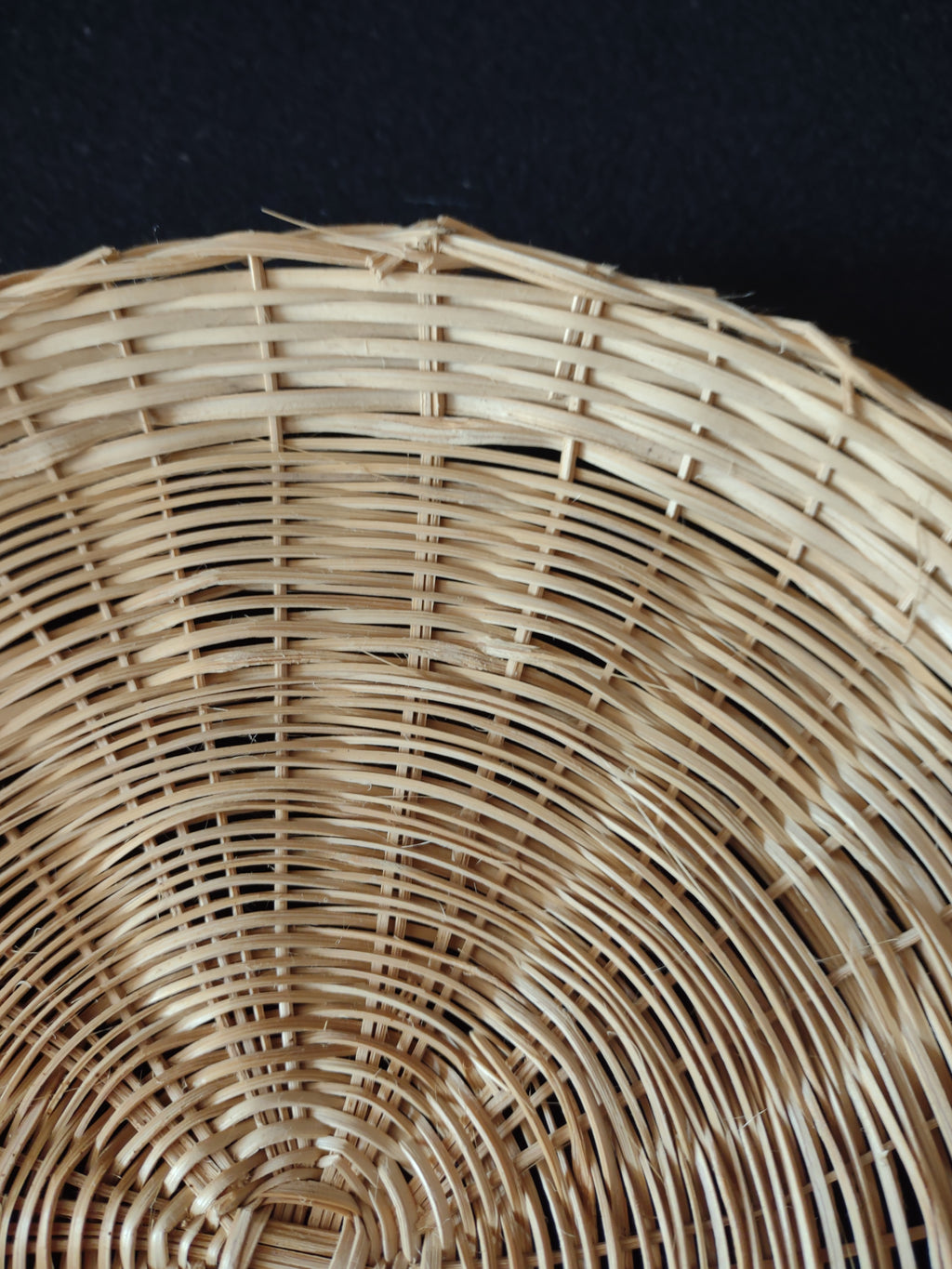 Set 8 Vintage 1960's Woven Wicker Picnic Barbecue Paper Plate Holder (Lot 5121)