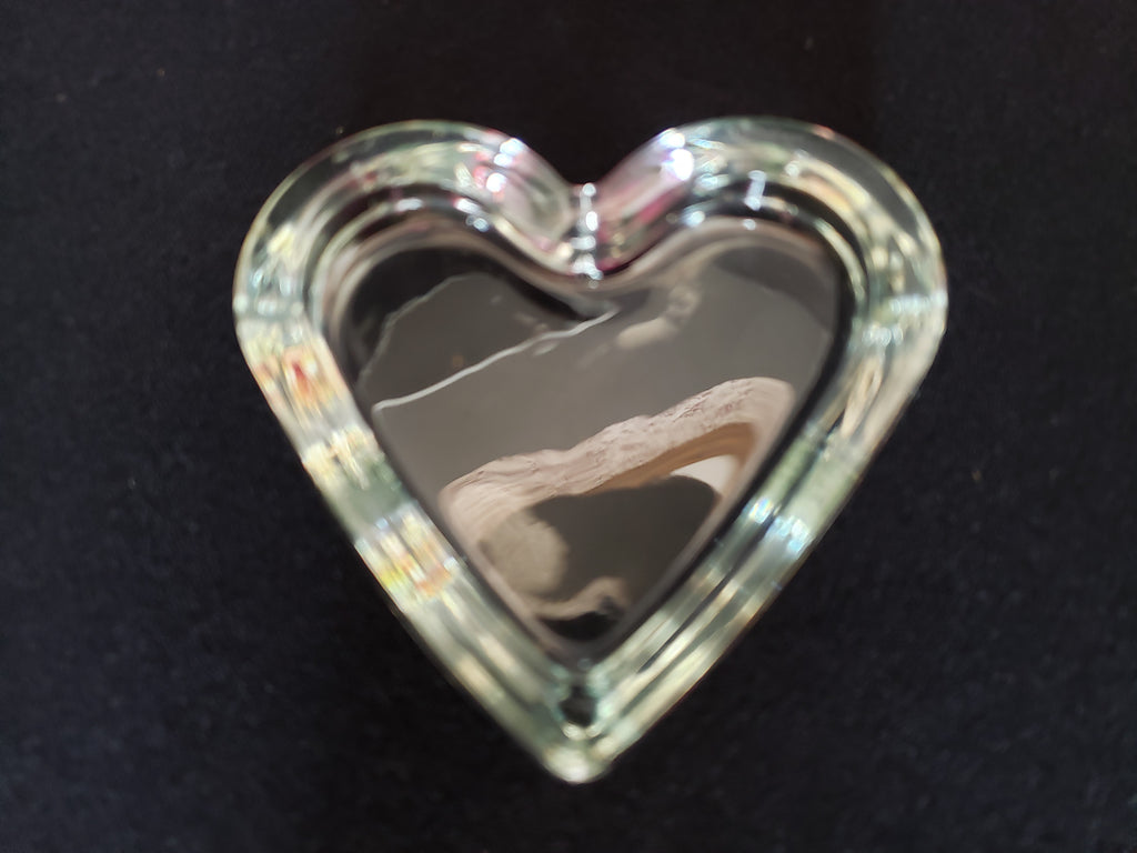 Vintage Glass Heart Dish Ashtray Trinket Jewelry Dish 3-1/2" (2152)