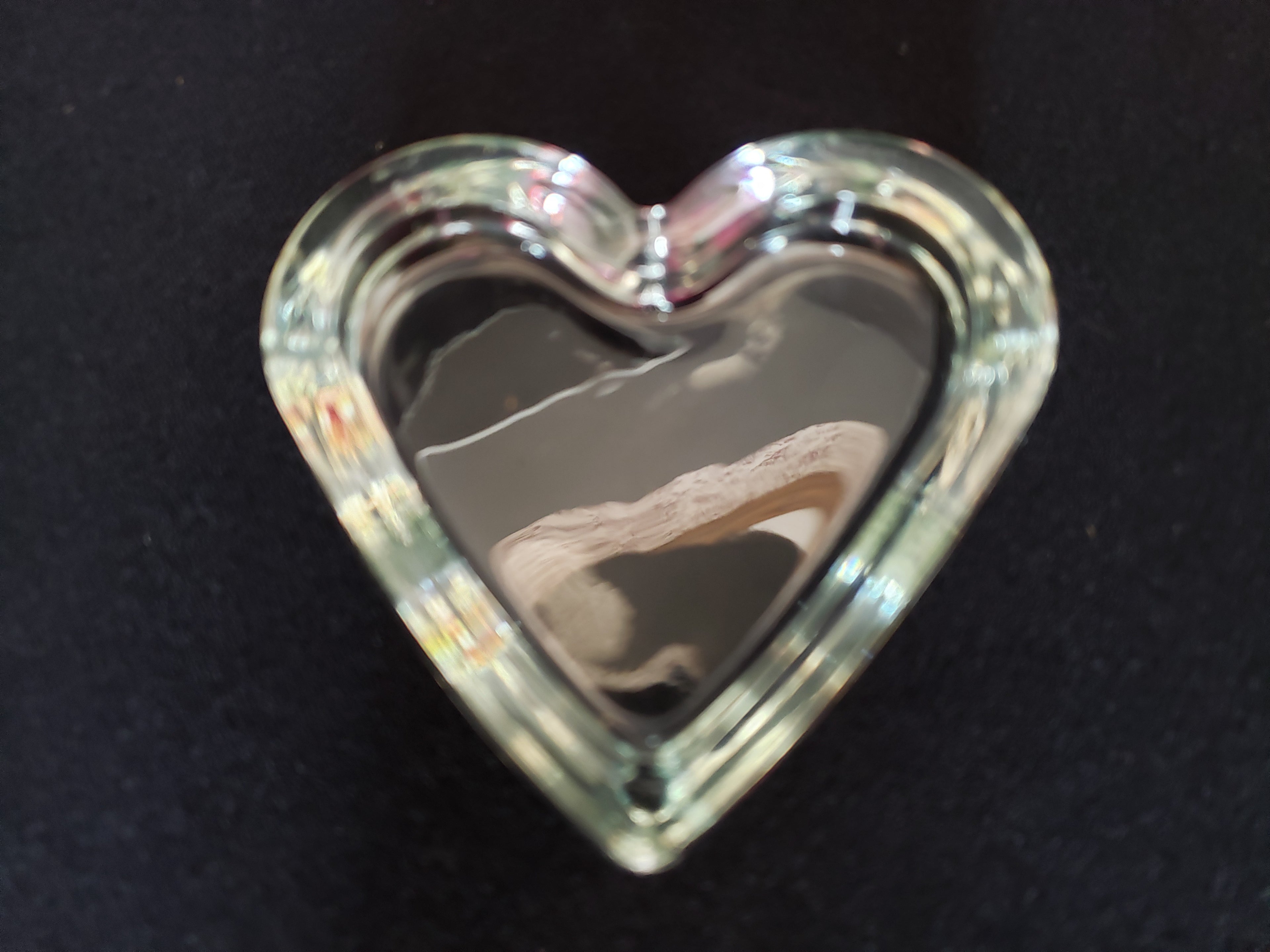 Vintage Glass Heart Dish Ashtray Trinket Jewelry Dish 3-1/2" (2152)