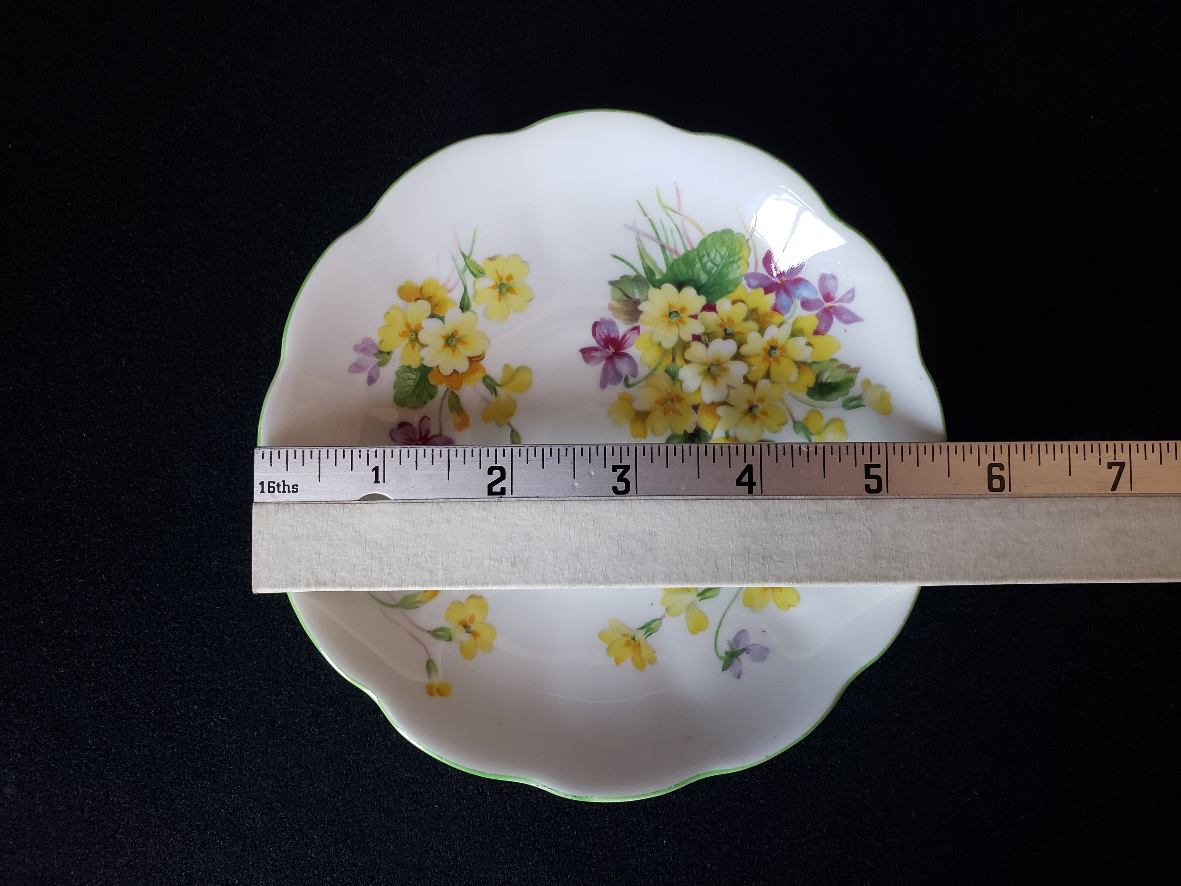Vintage Royal Albert Bone China Primulette Saucer ONLY (lot 2028)