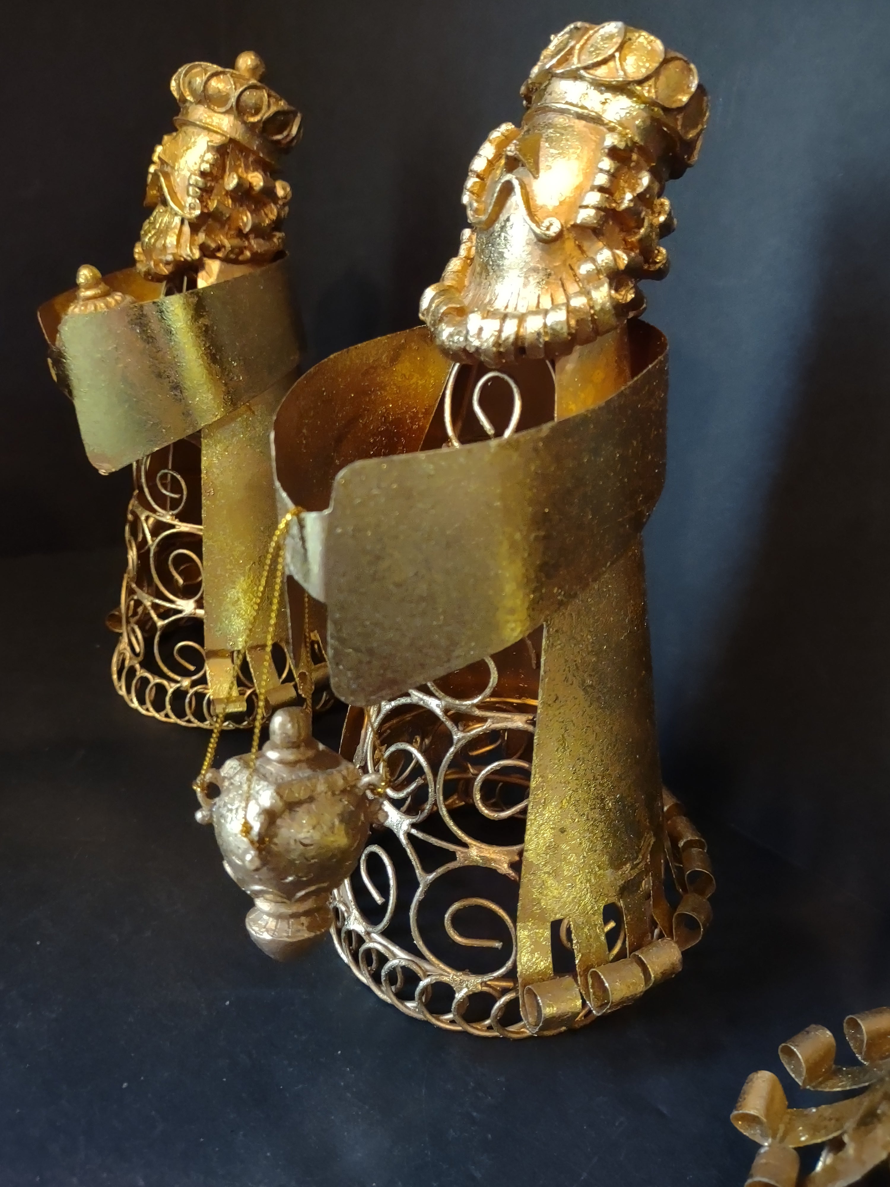 Christmas Set 3 Wiseman Gold Color 8" (lot 1458)
