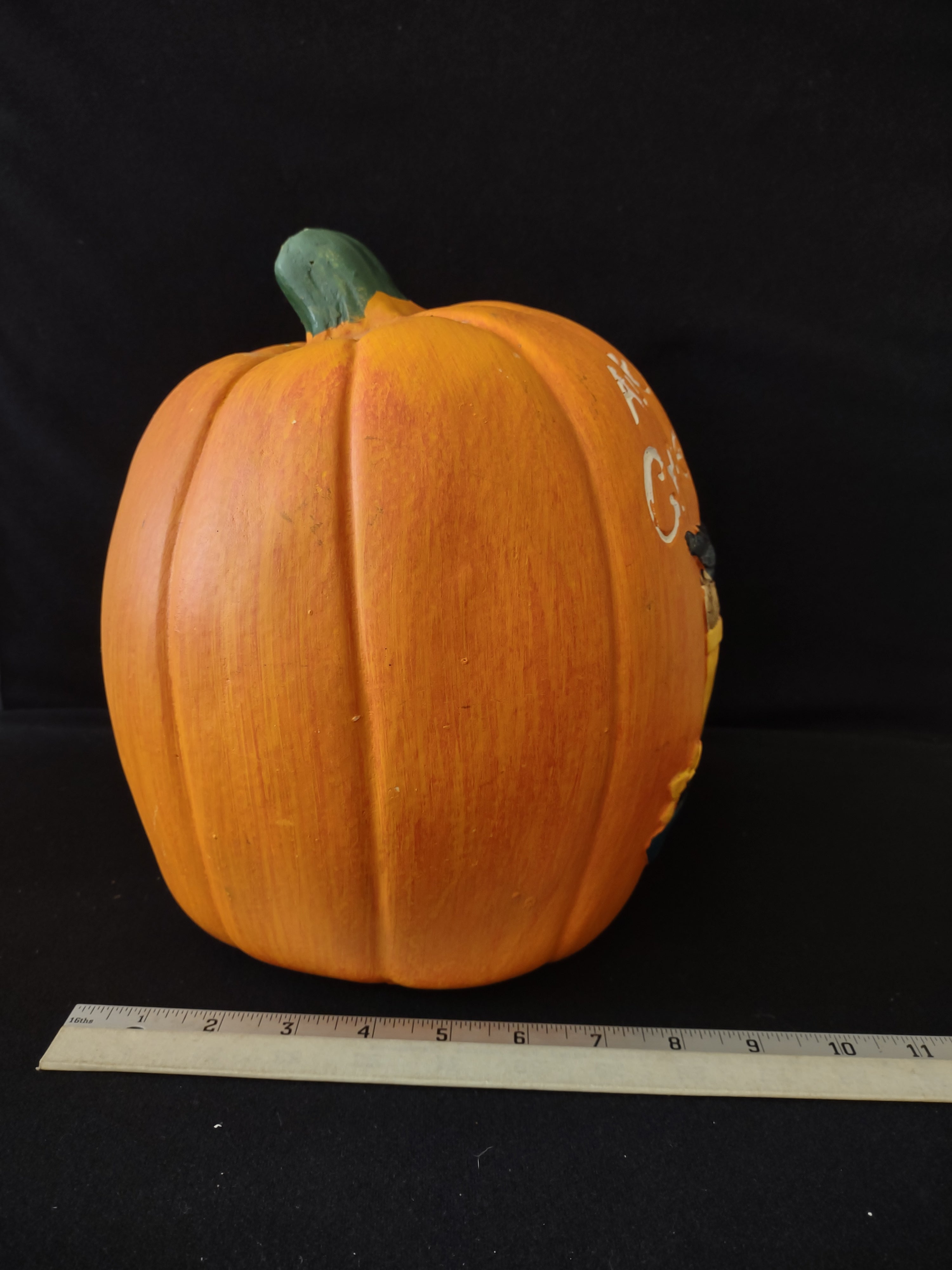 Halloween/Thanksgiving Ceramic Welcome Scarecrow Pumpkin (Lot 3123)