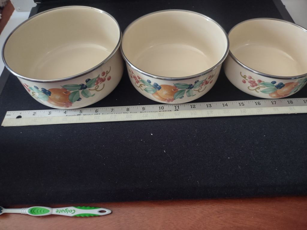 Vintage Lincoware Enamelware Nesting Bowls X 3 (Lot 2955)