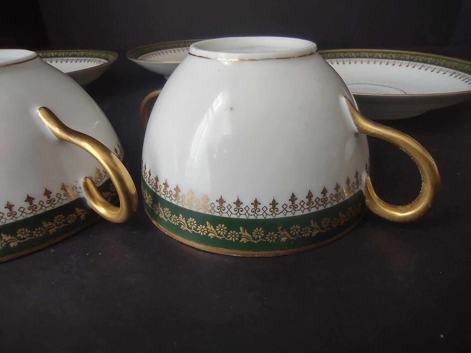 GDA LimogesFrance Gold Trim Green 2 Handle 5 x Bouillion Cup & Saucer (lot 612)