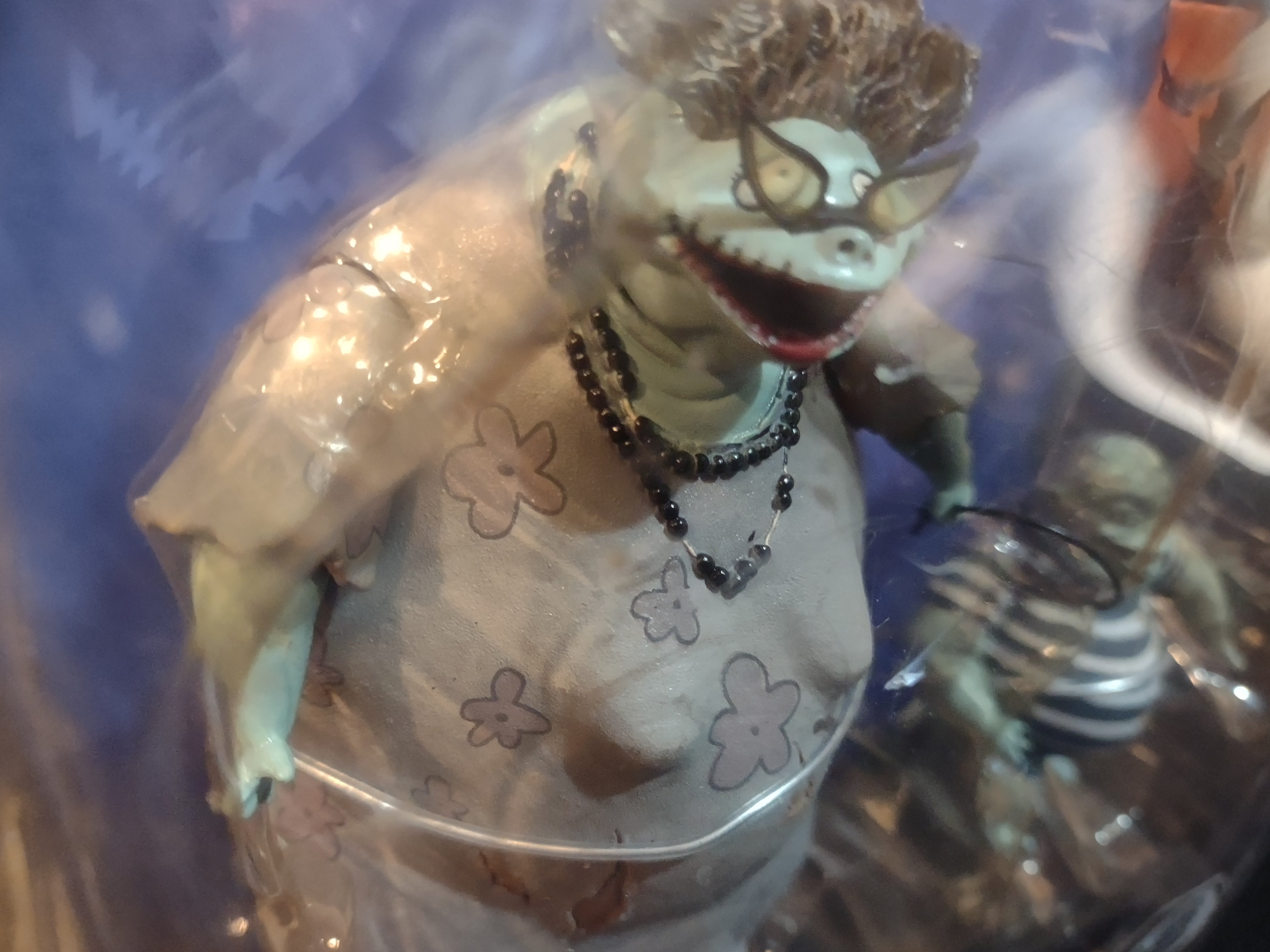 The Nightmare Before Christmas Corpse Family Leash Present Series 6 (lot 4583)