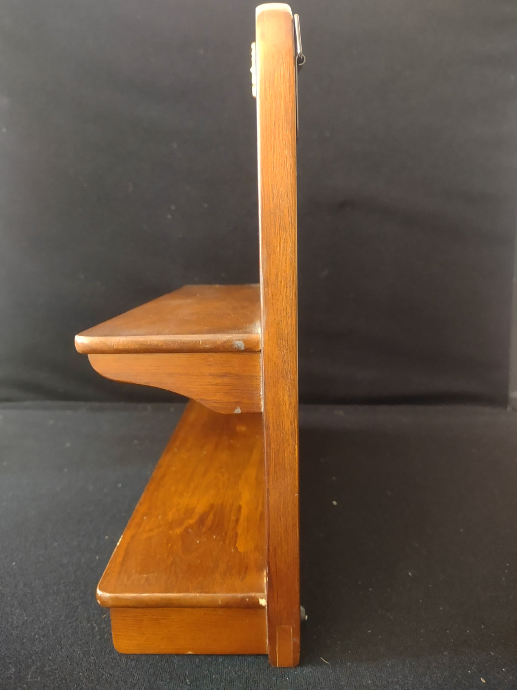 Christmas Snow Flake Etched Mirror Wooden 2 Shelf Wall Hanging (Lot 3473)