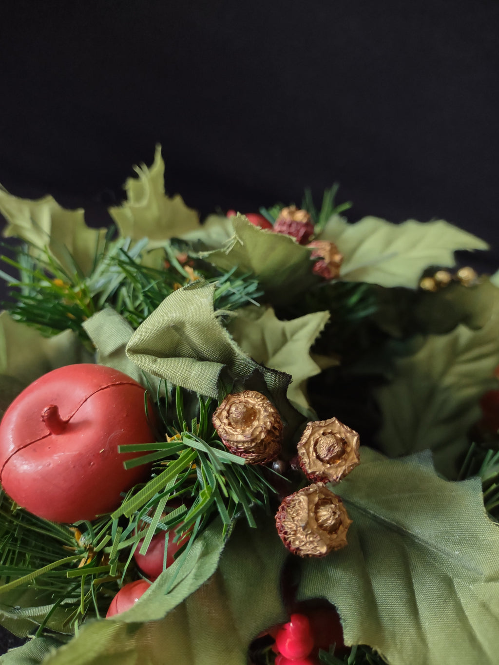 Vintage Christmas 10" Candle Ring Fruit Pinecone 3" Opening (Lot 4773)