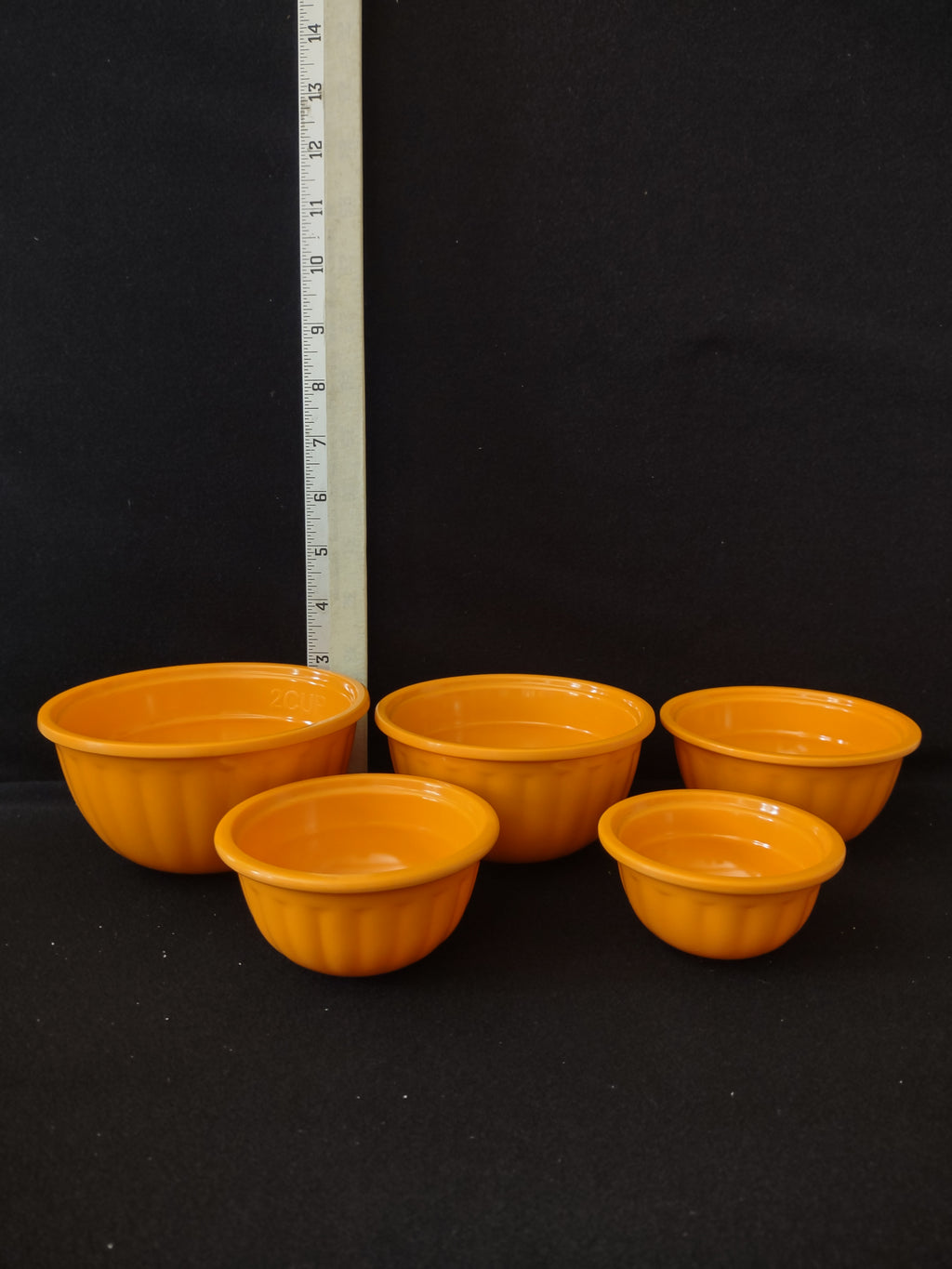 Halloween/Harvest Orange Plastic Measuring Cups (Lot 3129)