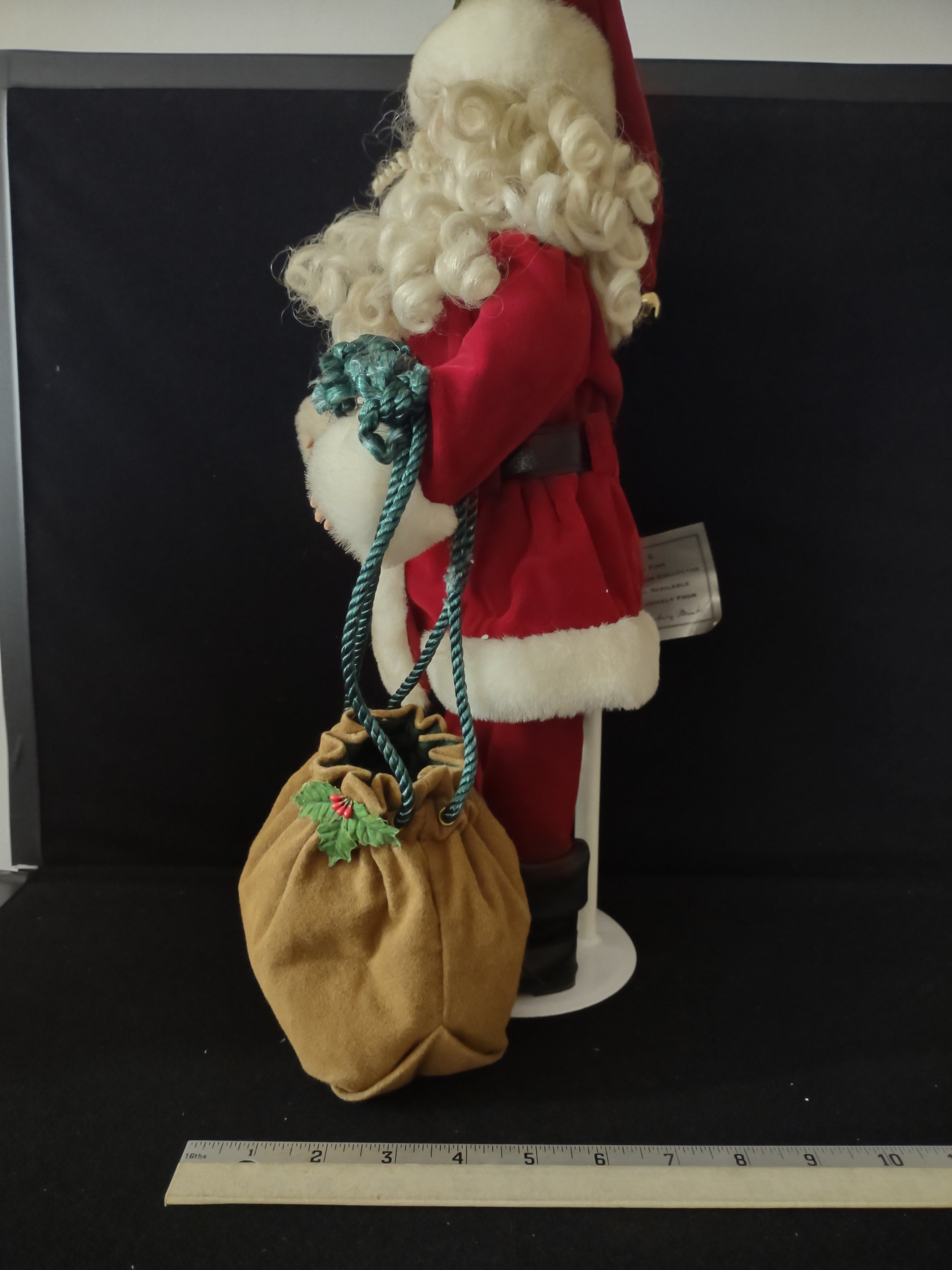 Christmas Danbury Mint Standing Porcelain Santa Claus Toy Sack (Lot 3755)