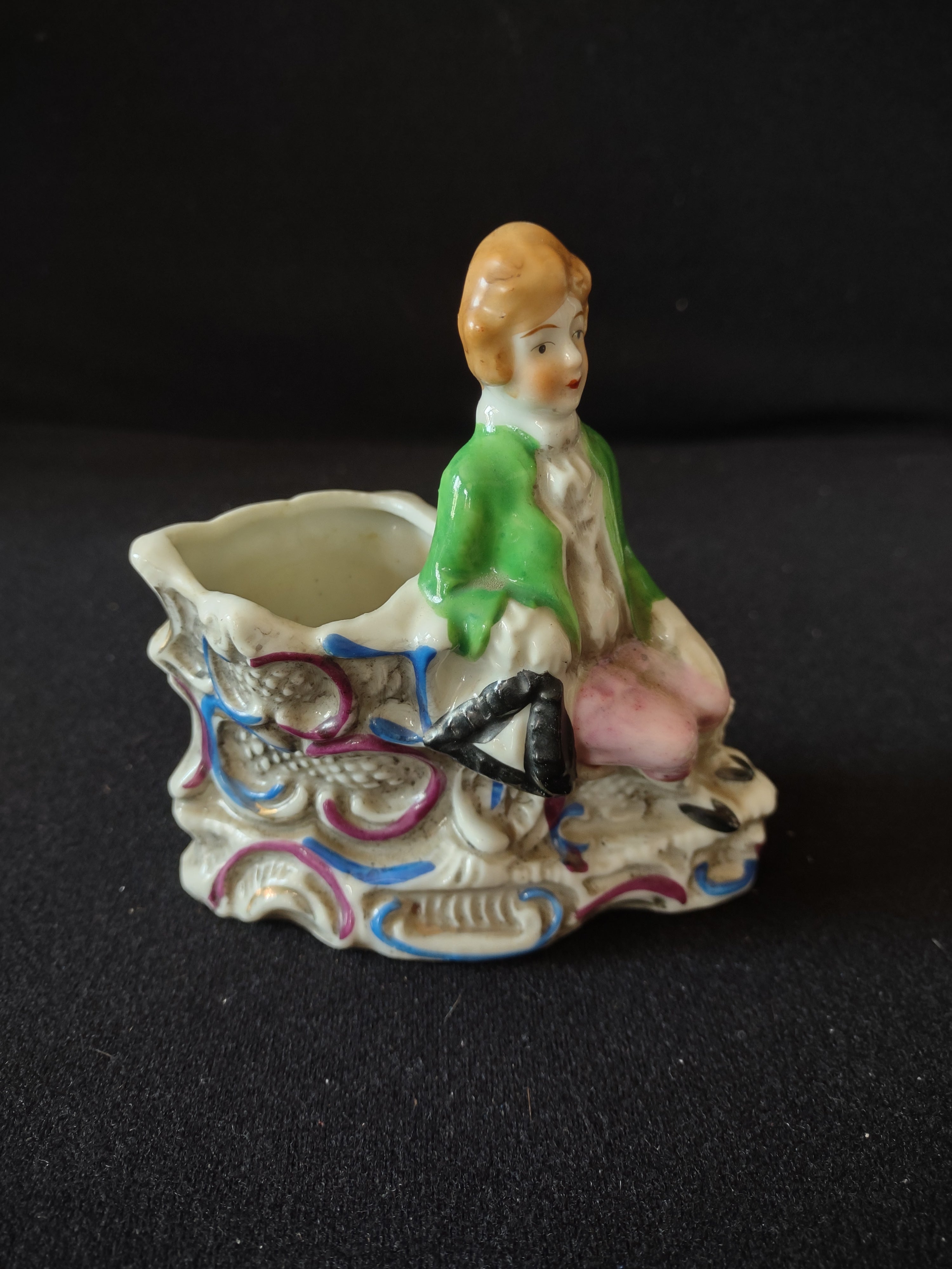 Vintage Small Japan Ceramic Planter (lot 5286)