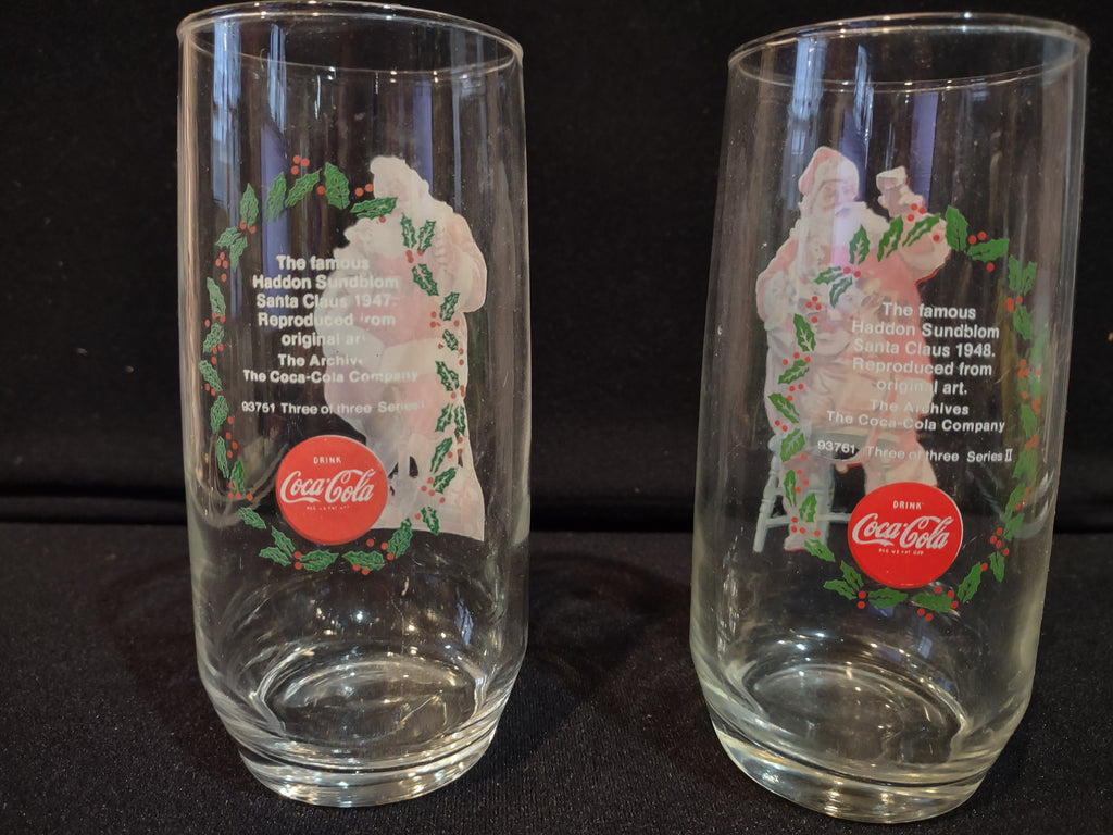 Vintage Coca-Cola Christmas Santa 1947 1948 Drinking Glass x 2 (lot 5415)
