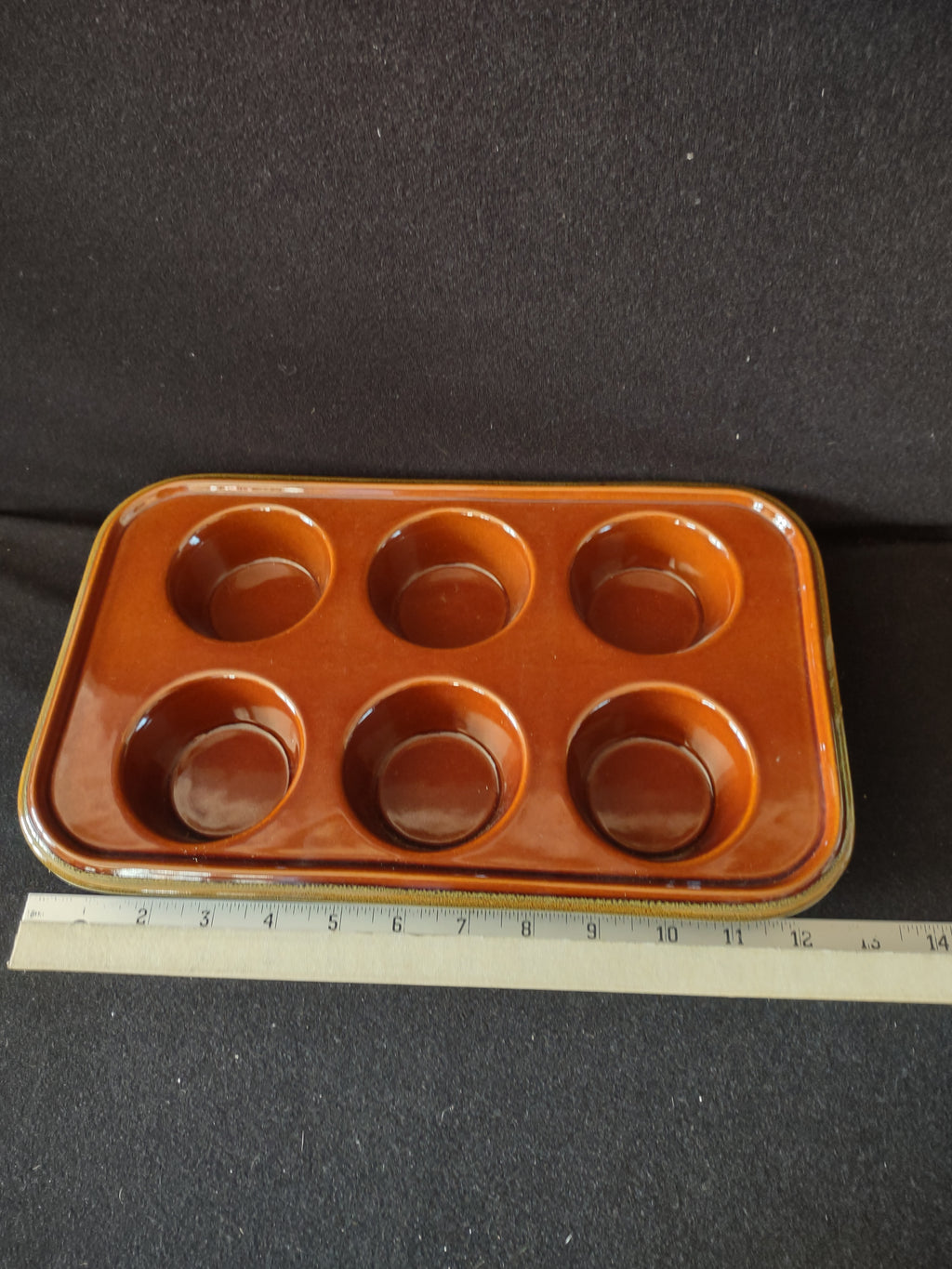 Paula Dean 6 Cup Stoneware Muffin Pan Green Brown (Lot 5311)