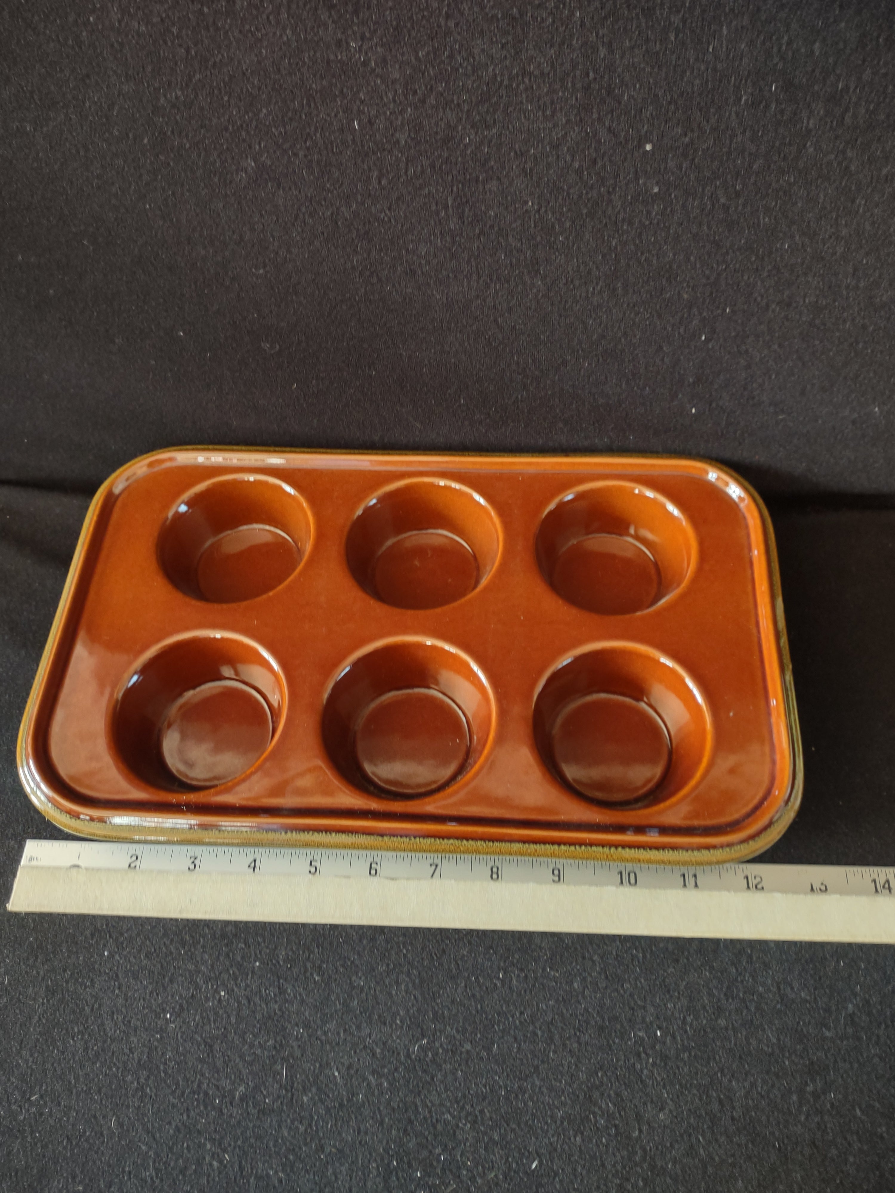 Paula Dean 6 Cup Stoneware Muffin Pan Green Brown (Lot 5311)