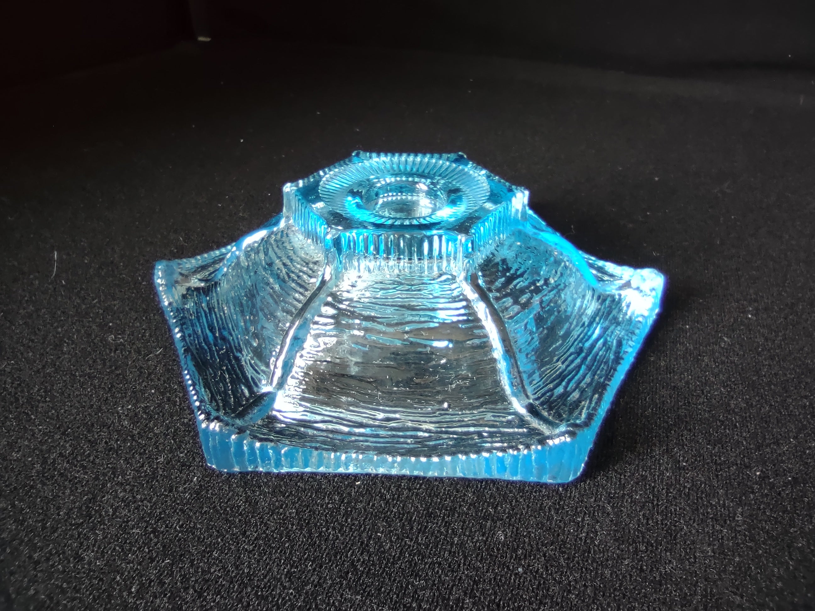 Vintage LE Smith Glass Ocean Blue Beach Candlestick Holder (lot 2775c)