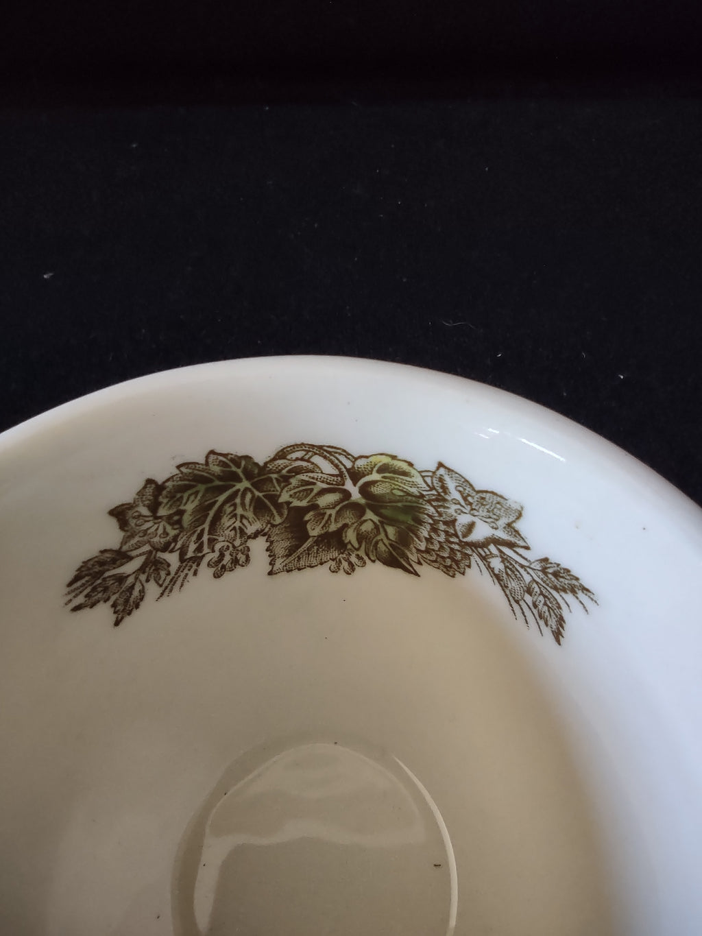 Vintage Johnson Brothers Teacup Saucer Ironstone Friendly Village x 4 (Lot 5534)