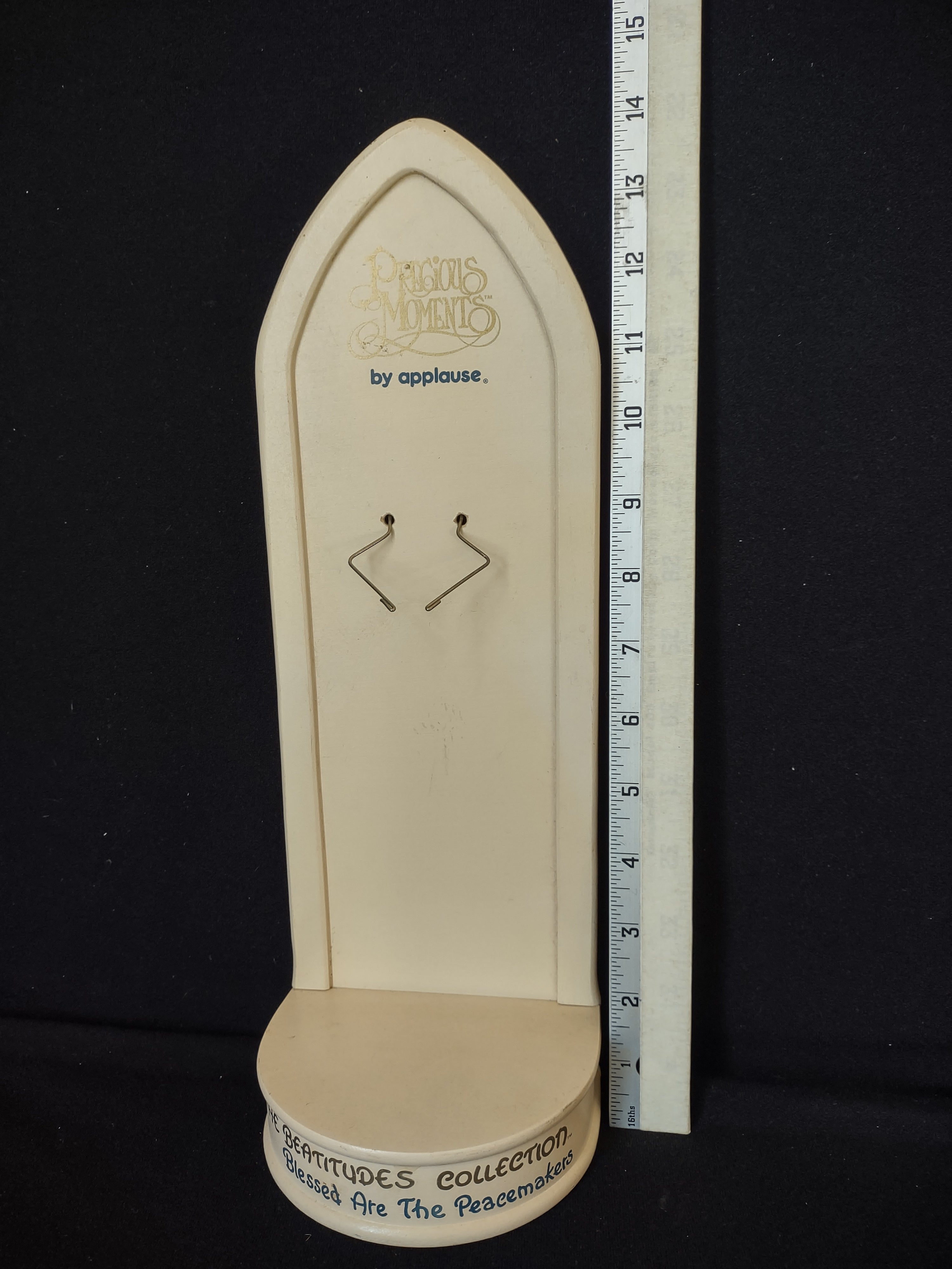 Precious Moments Beatitudes Collection Blessed Peacemakers Stand (lot 2478c)
